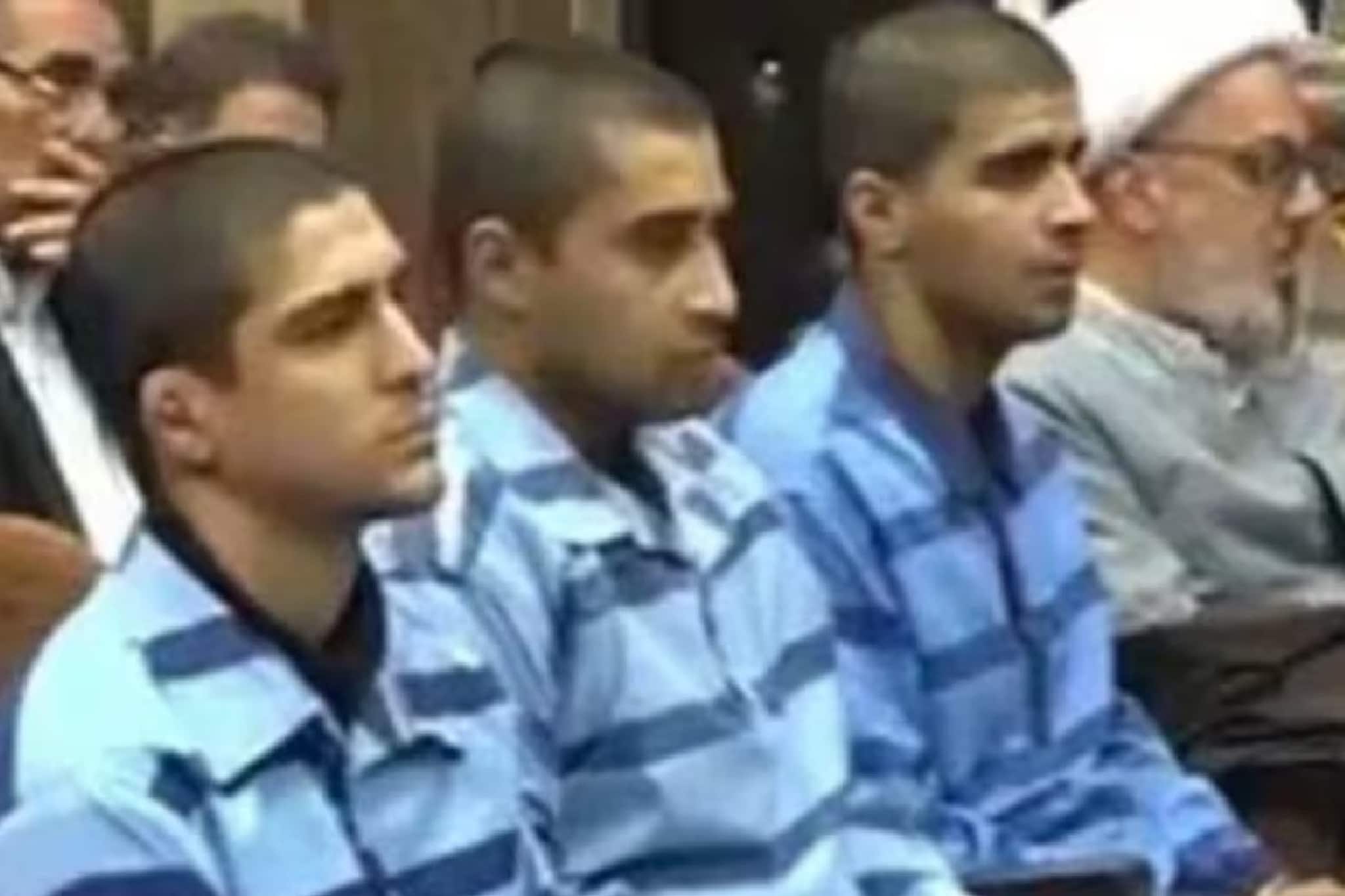 কুস্তিগীরকে প্রকাশ্যে ফাঁসিতে ঝোলাল সরকার, যুদ্ধের মাঝে ইরান যে জঘন্য কাজটা করল...