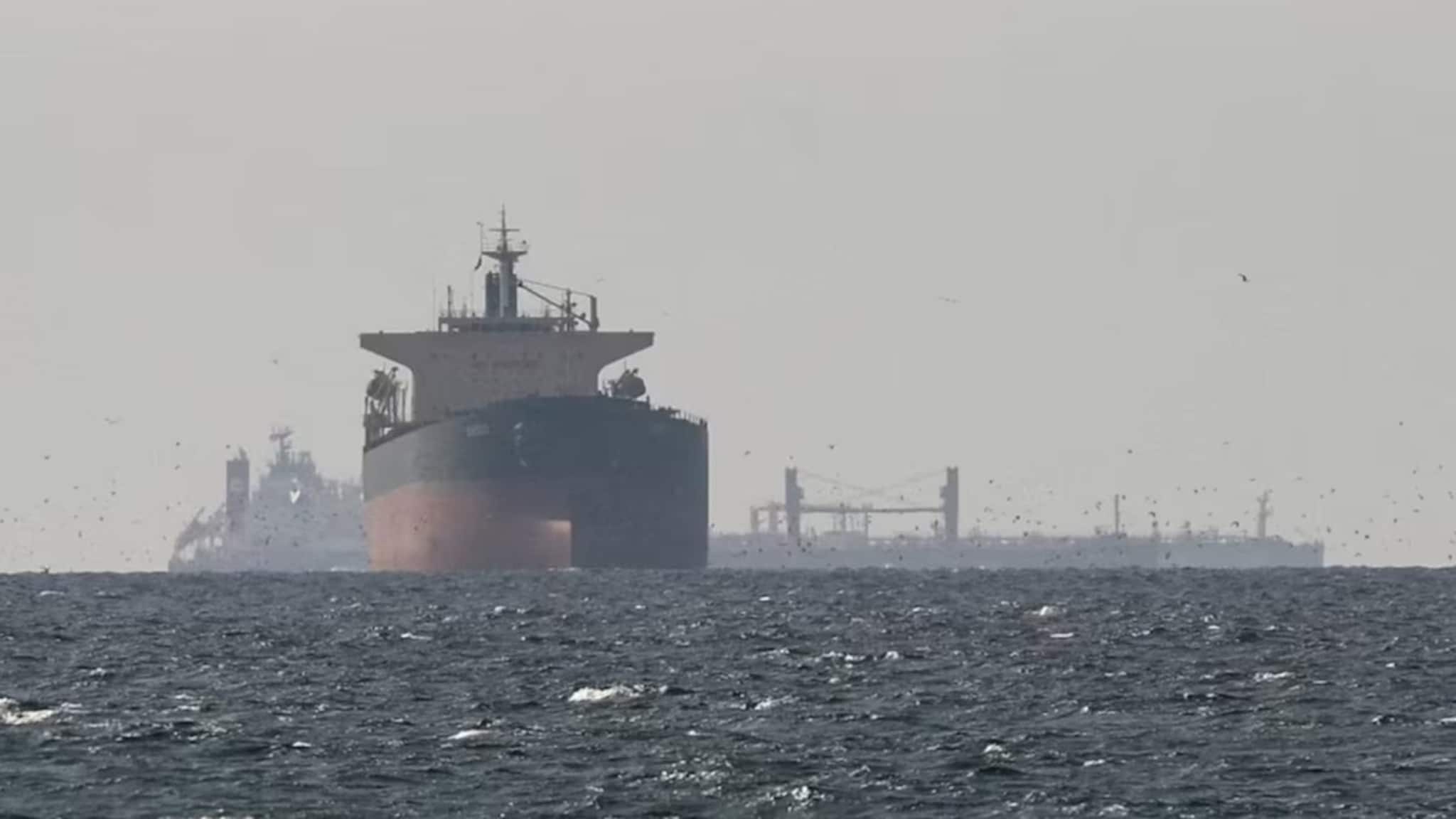 Iran Allows 2 Indian Tankers: স্বস্তির খবর ! হরমুজ প্রণালী দিয়ে যাওয়ার জন্য ভারতের ২টি ট্যাঙ্কারকে অনমুতি দিল ইরান