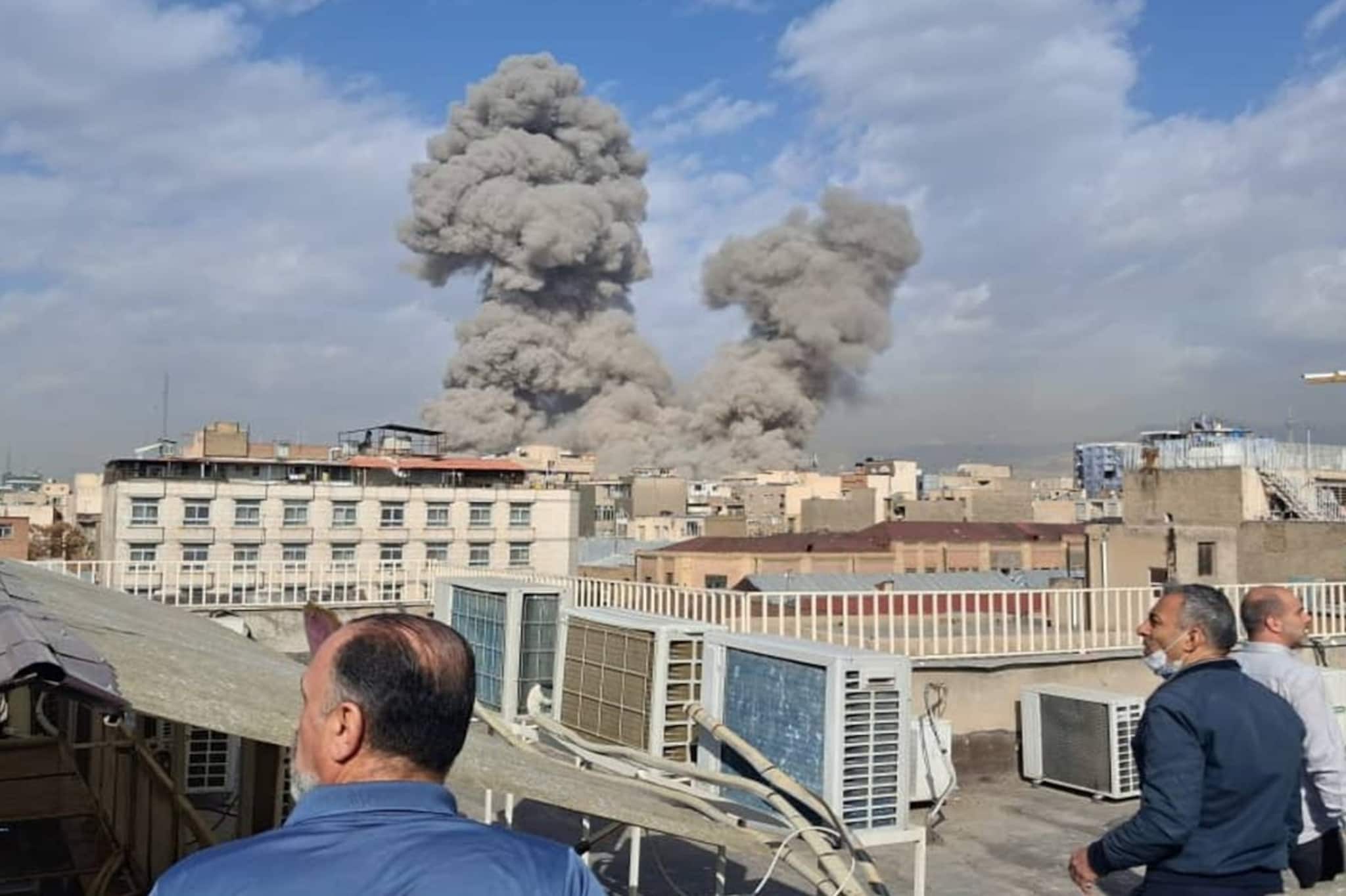 হিজবুল্লাহর যোগদান, খামেনেইর লালিত গোষ্ঠীর ইজরায়েল ও আমেরিকার উপর প্রতিশোধ ! হিজবুল্লাহর যোগদান, খামেনেইর লালিত গোষ্ঠীর ইজরায়েল ও আমেরিকার উপর প্রতিশোধ !