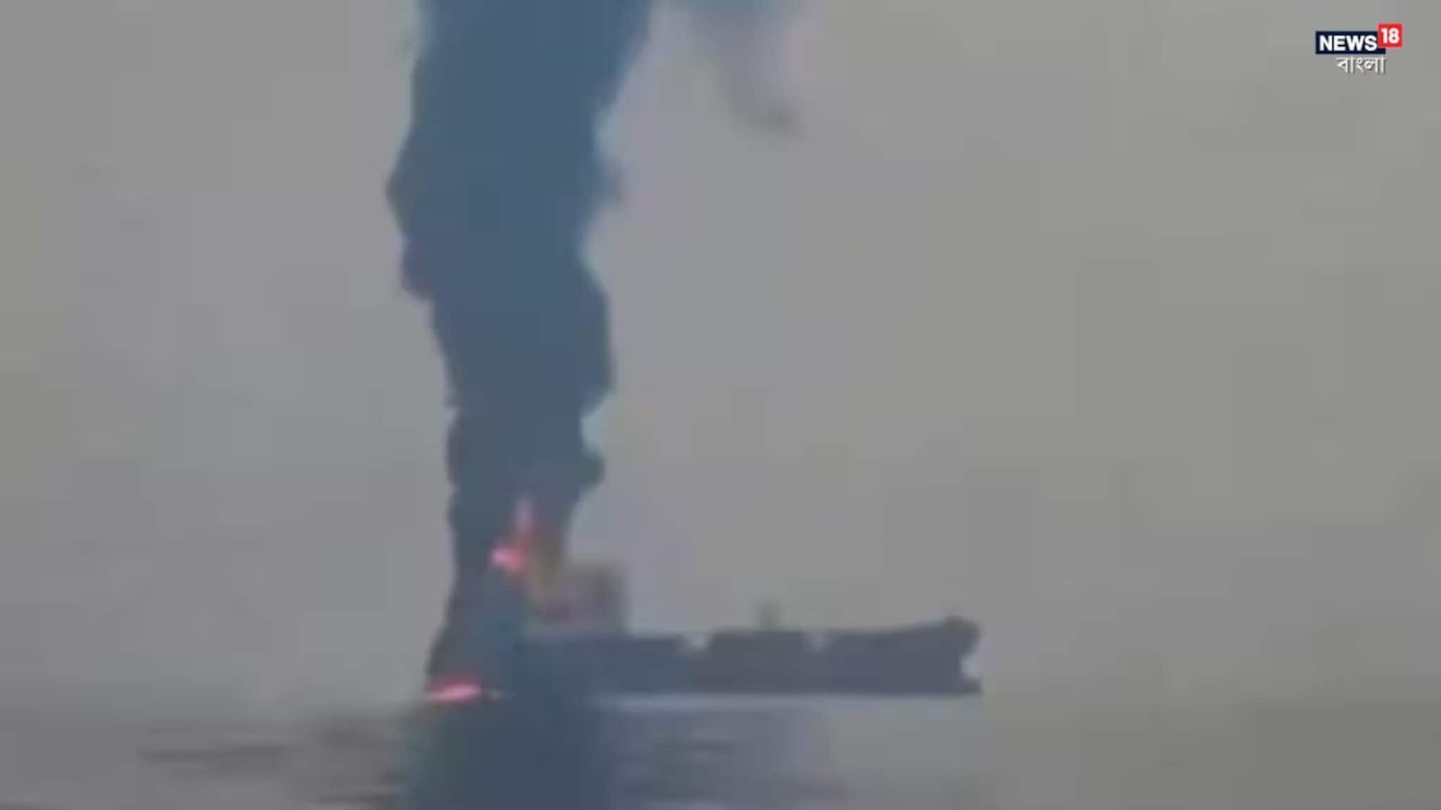 Iran-Israel: ইরান-আমেরিকা উত্তেজনার মাঝেই ওমানে জাহাজে হামলা, নিখোঁজ ভারতীয় নাবিক!