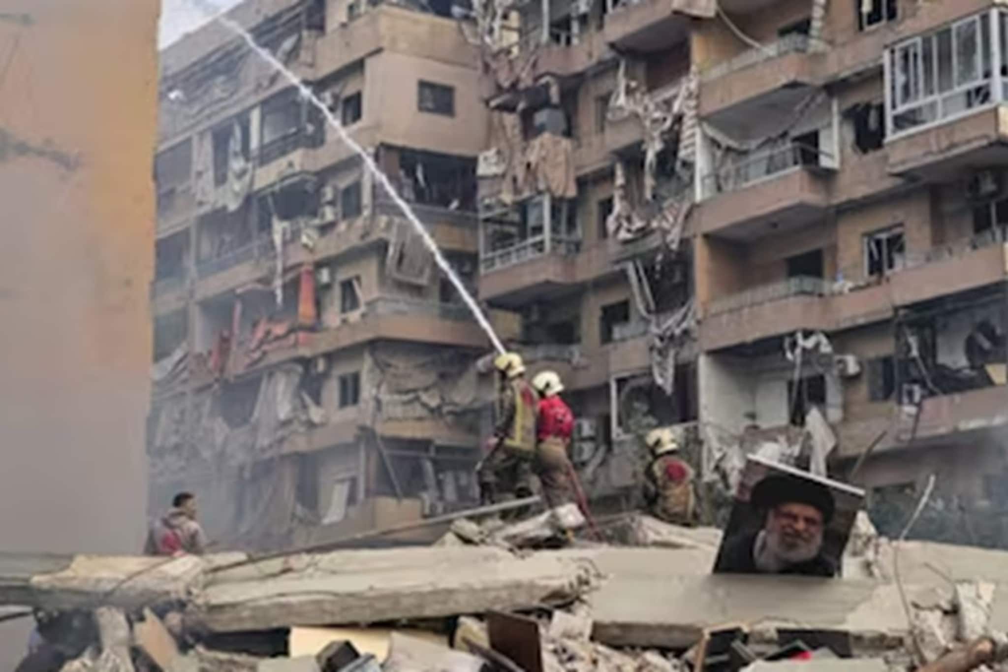 দুবাইয়ে ১০০ জন মার্কিন সেনার মৃত্যু, বড় দাবি তেহরানের! বদলা নিচ্ছে ইরানও দুবাইয়ে ১০০ জন মার্কিন সেনার মৃত্যু, বড় দাবি তেহরানের! বদলা নিচ্ছে ইরানও