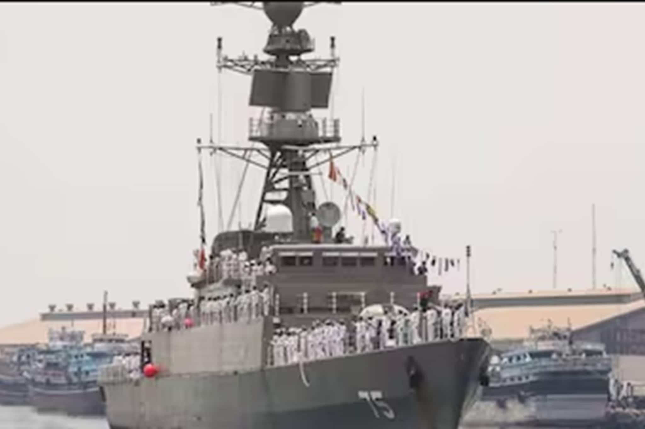 সাবমেরিন হামলা, শ্রীলঙ্কা উপকূলের কাছে ডুবে গেল ইরানের যুদ্ধজাহাজ! নিখোঁজ অন্তত ১০০,আহত ৭৮