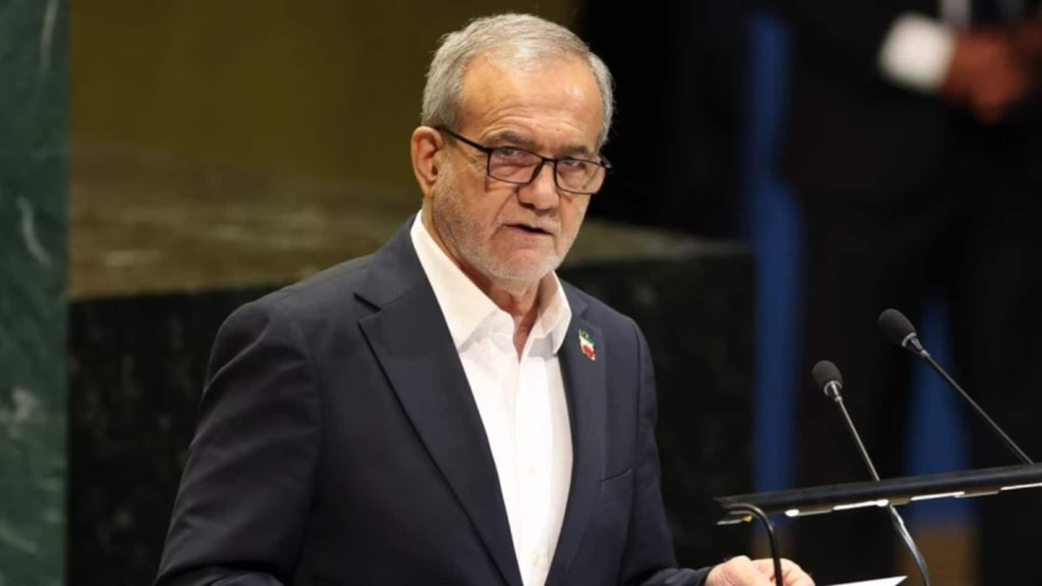 Iran President Apologises: প্রতিবেশী দেশগুলিতে হামলা নিয়ে ক্ষমা চাইলেন ইরানের প্রেসিডেন্ট, বললেন, ‘আমাদের উপর হামলায় মদত না দিলে আর কোনও দেশে হামলা নয়...!’