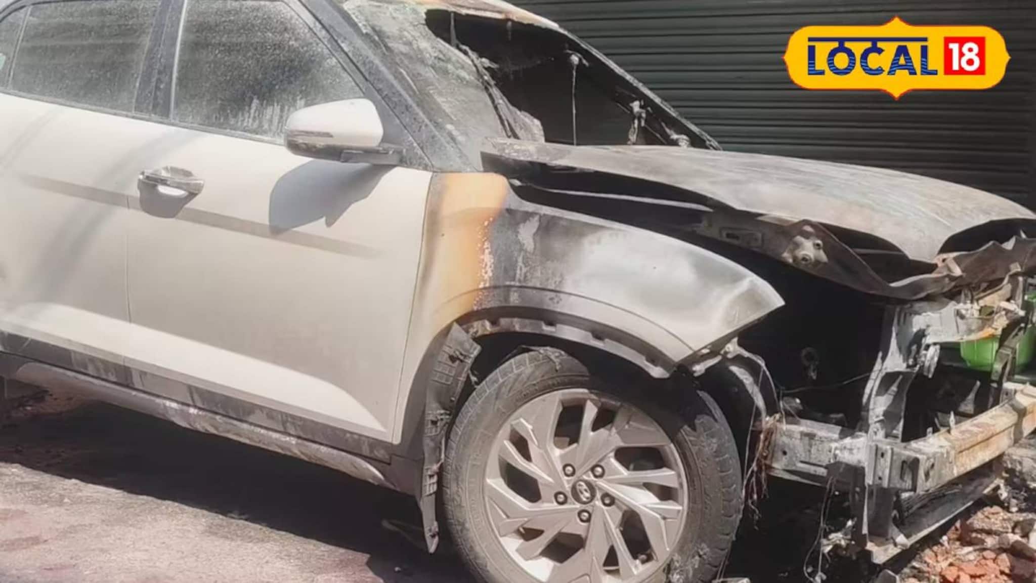 Jalpaiguri News: বাড়ির সামনে পার্ক করা গাড়িতে অগ্নিসংযোগ! দিনবাজারে দাউ দাউ করে জ্বলল একাধিক চারচাকা, সিসিটিভি ফুটেজে দেখুন পুরো ঘটনা