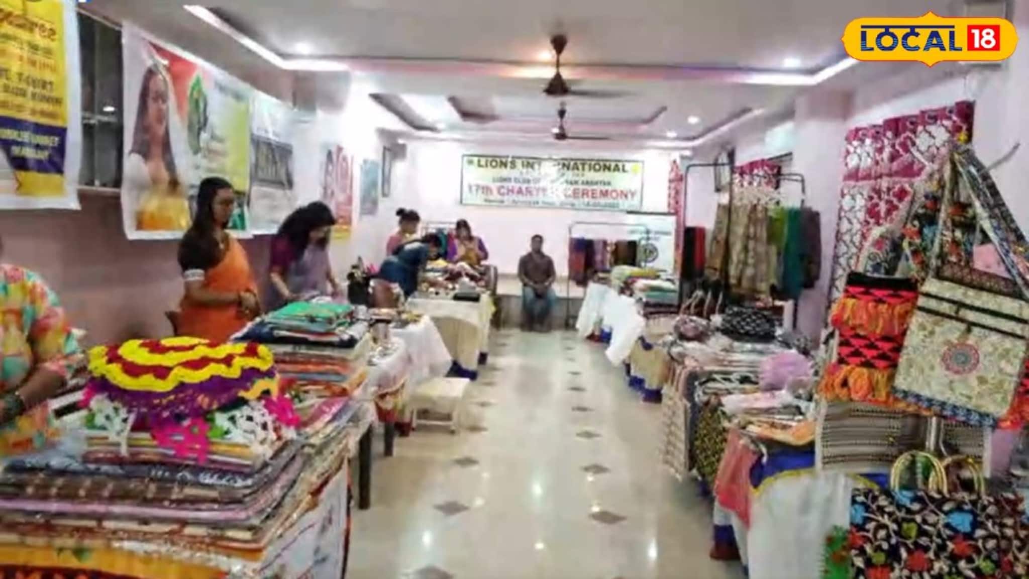 পয়লা বৈশাখের আগে ঝাড়গ্রামে দারুণ আয়োজন! একছাদের তলায় শাড়ি, ডিজাইনার ব্লাউজ, গয়না আরও কত কী, আকর্ষণীয় ছাড়ে মিলছে সব