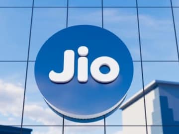 Jio-র বড় চমক! ৩ মাস রিচার্জে ১ মাস ফ্রি ব্রডব্যান্ড, কম খরচে বেশি সুবিধা Jio-র বড় চমক! ৩ মাস রিচার্জে ১ মাস ফ্রি ব্রডব্যান্ড, কম খরচে বেশি সুবিধা