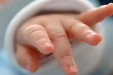 Purba Bardhaman News: বাবার পাশে ঘুমিয়েছিল একরত্তি, হাসপাতালের কর্মী আবাসনের ছাদের চাঙড় ভেঙে কেতুগ্রামে তিন মাসের শিশুকন্যার মৃত্যু