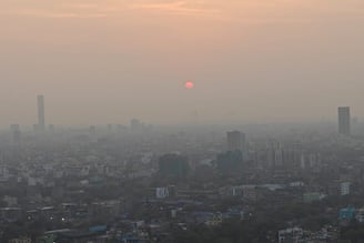 উত্তরবঙ্গে ভারী বৃষ্টি, রাজ্যজুড়েই ঝড়বৃষ্টির পূর্বাভাস! বেশ কয়েক জেলায় কালবৈশাখীর পরিস্থিতি