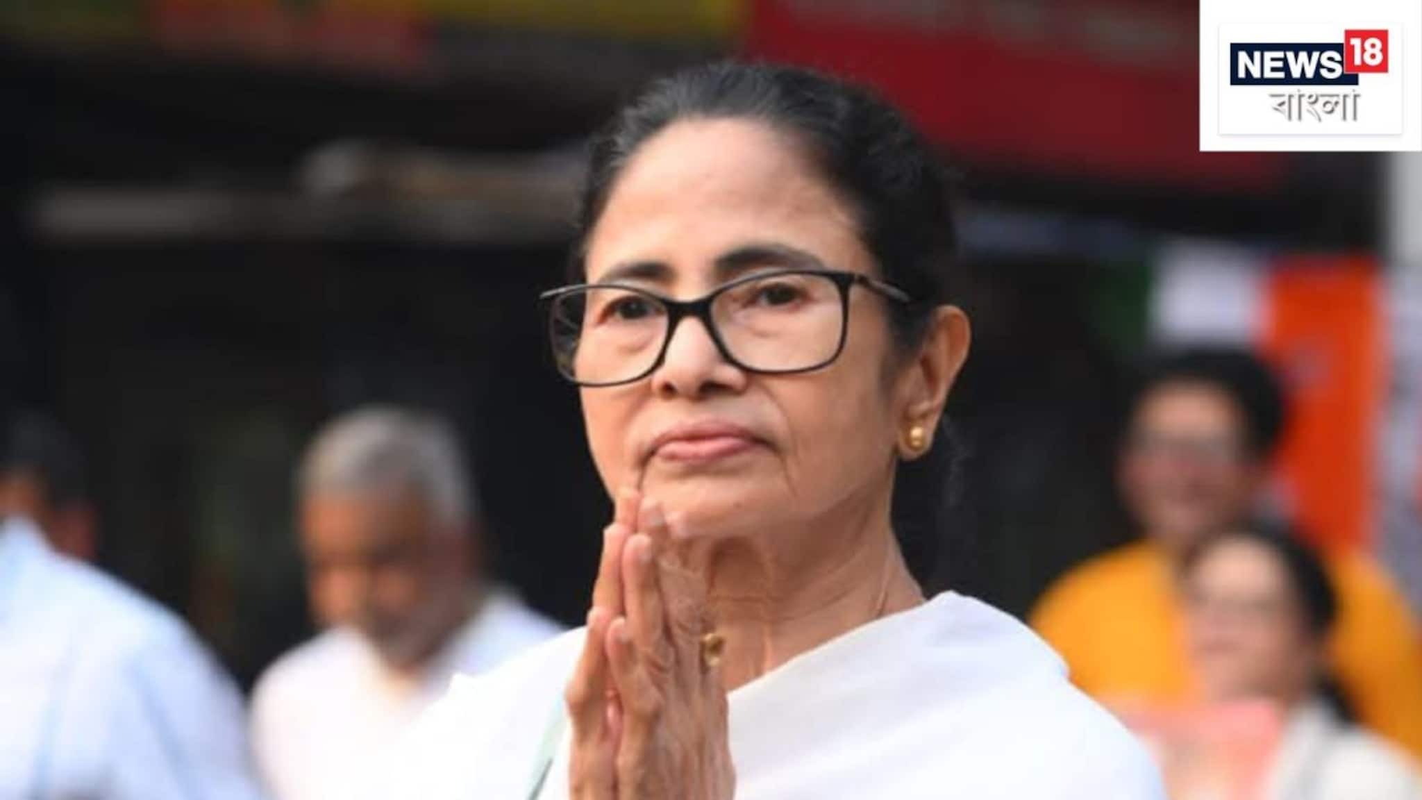 উত্তরবঙ্গে ভোটের প্রচারে যাওয়ার আগে SIR-সহ একাধিক ইস্যুতে কমিশনকে আক্রমণ নেত্রী মমতার