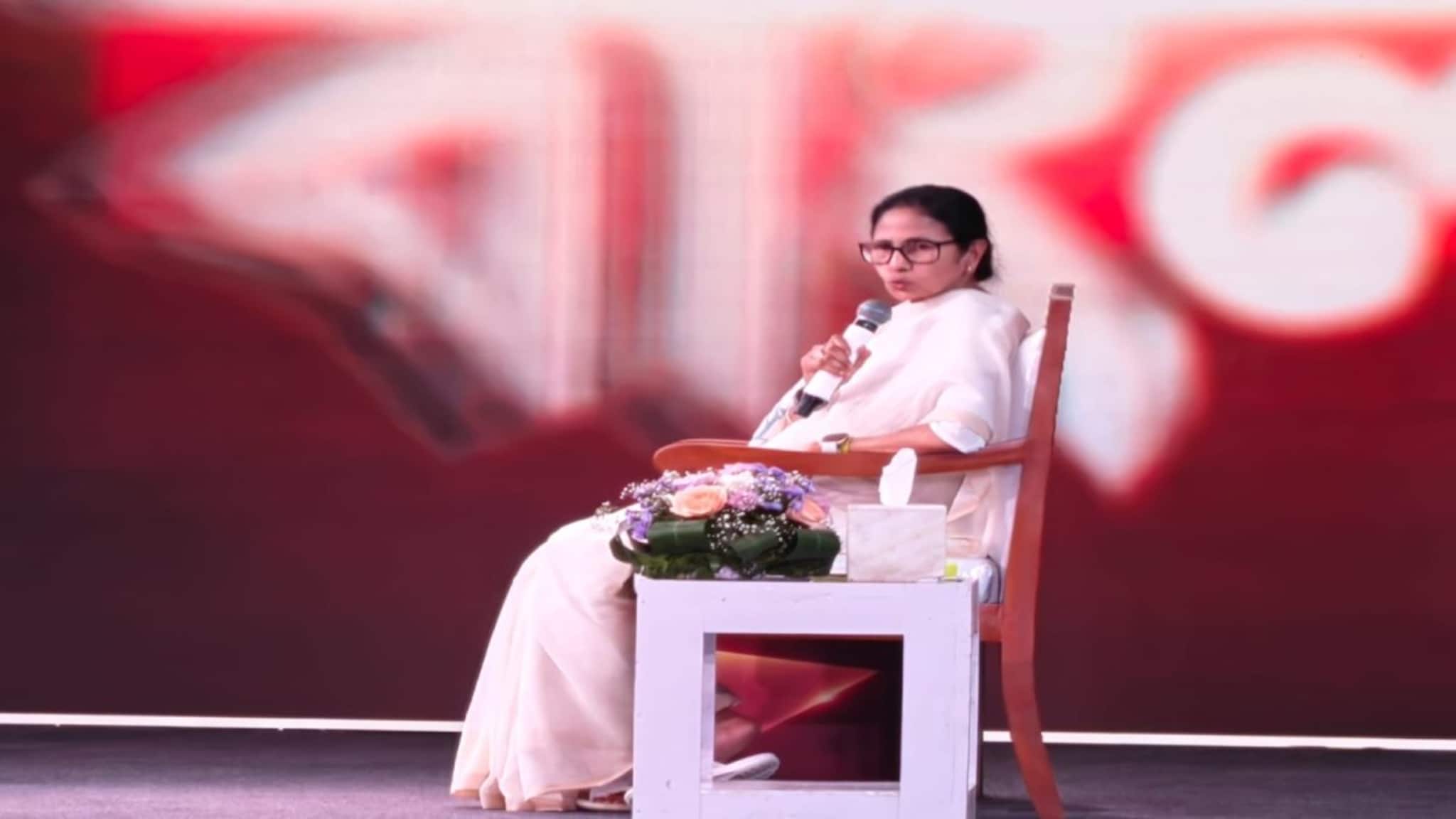 Mamata Banerjee on Presidential Rule:  'সময়ে ভোট না হলেই রাষ্ট্রপতি শাসন, এটাই ব্ল্যাকমেলের প্ল্যান!' আশঙ্কা মমতার