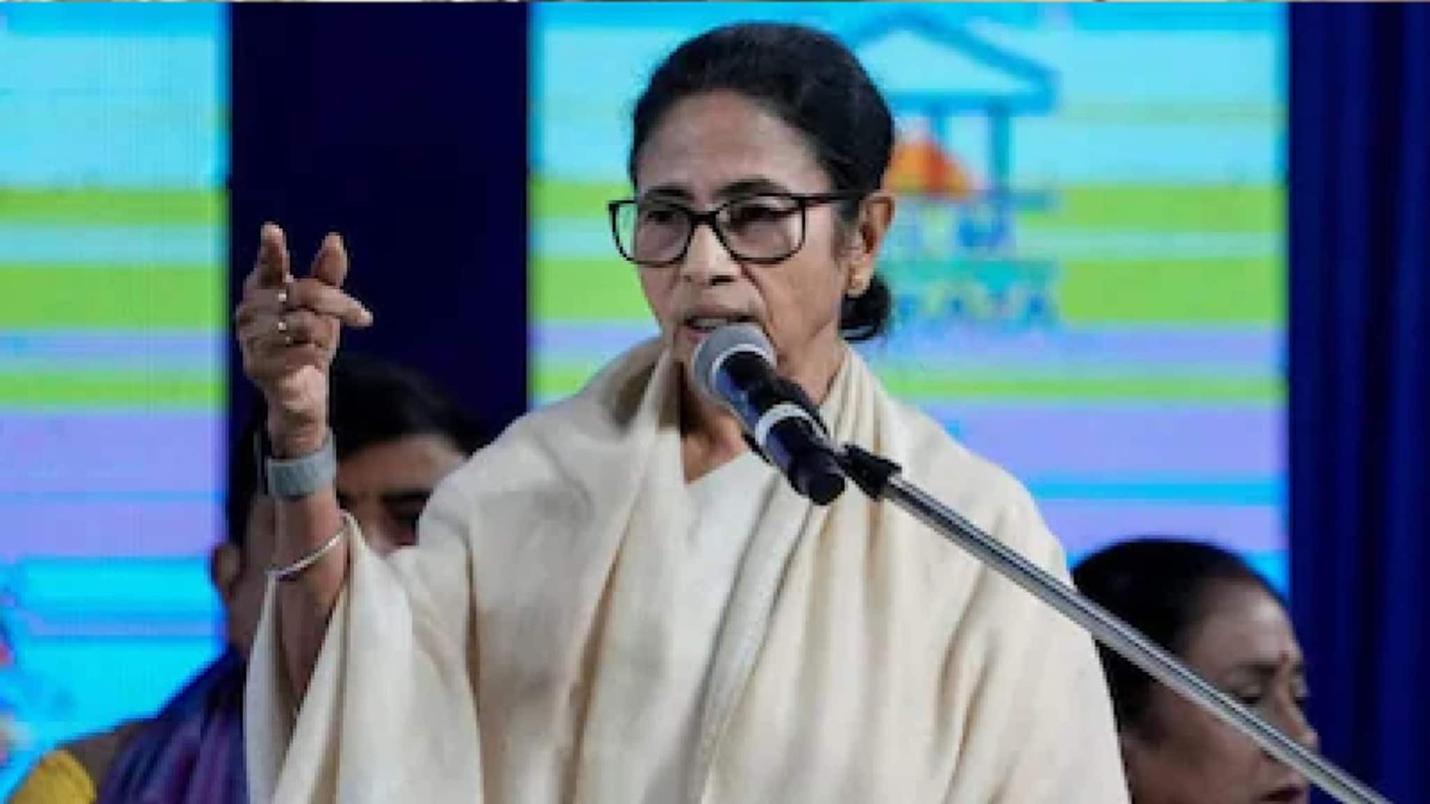 West Bengal SIR News: মাঝরাতে সাপ্লিমেন্টারি ভোটার তালিকা কেন? কমিশনকে তুলোধনা মমতার! দেখুন ভিডিও