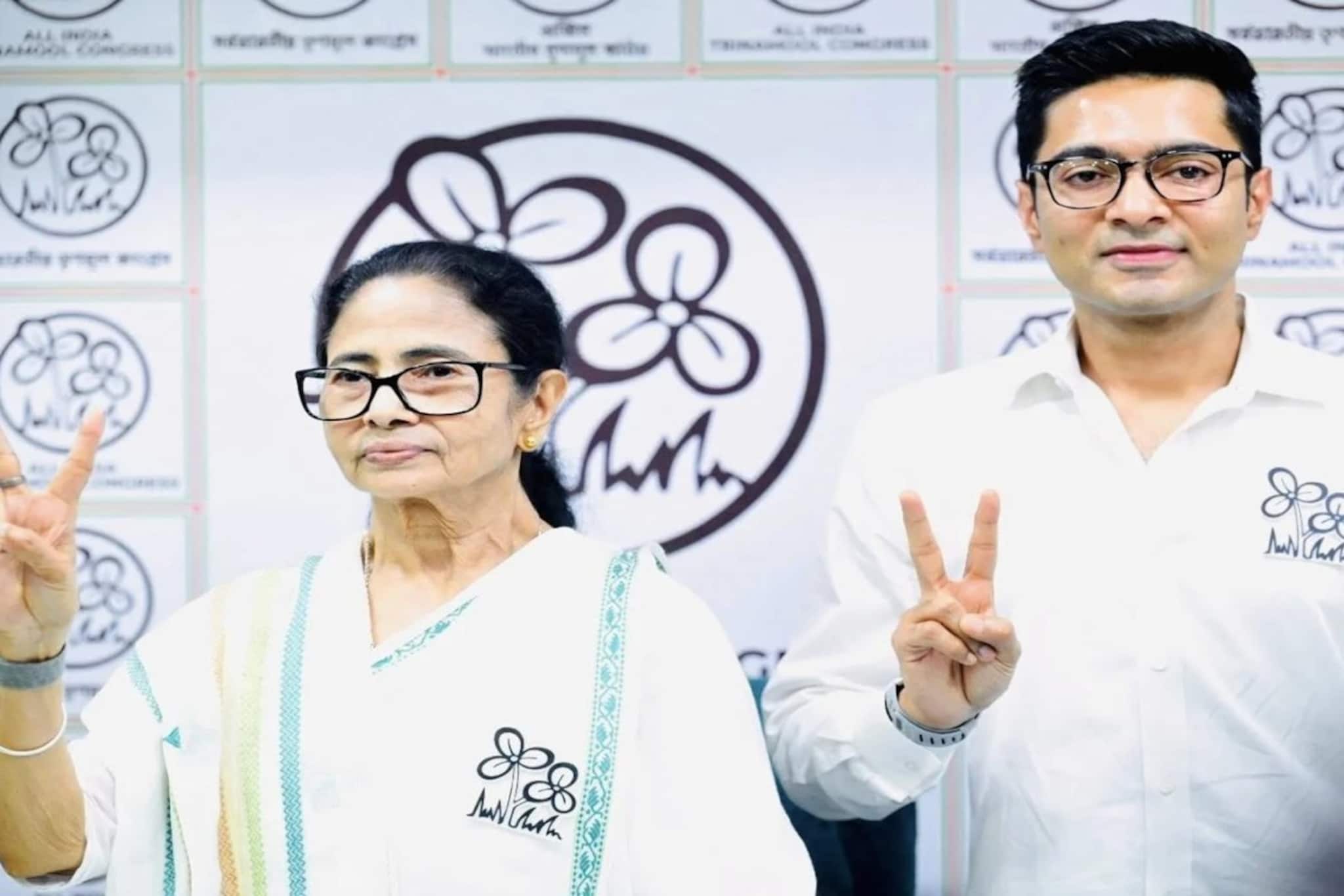 অসমে 'একলা চলো নীতি', ১৭'র পর আরও ৭, অসম ভোটে দ্বিতীয় দফার প্রার্থী দিল তৃণমূল অসমে 'একলা চলো নীতি', ১৭'র পর আরও ৭, অসম ভোটে দ্বিতীয় দফার প্রার্থী দিল তৃণমূল