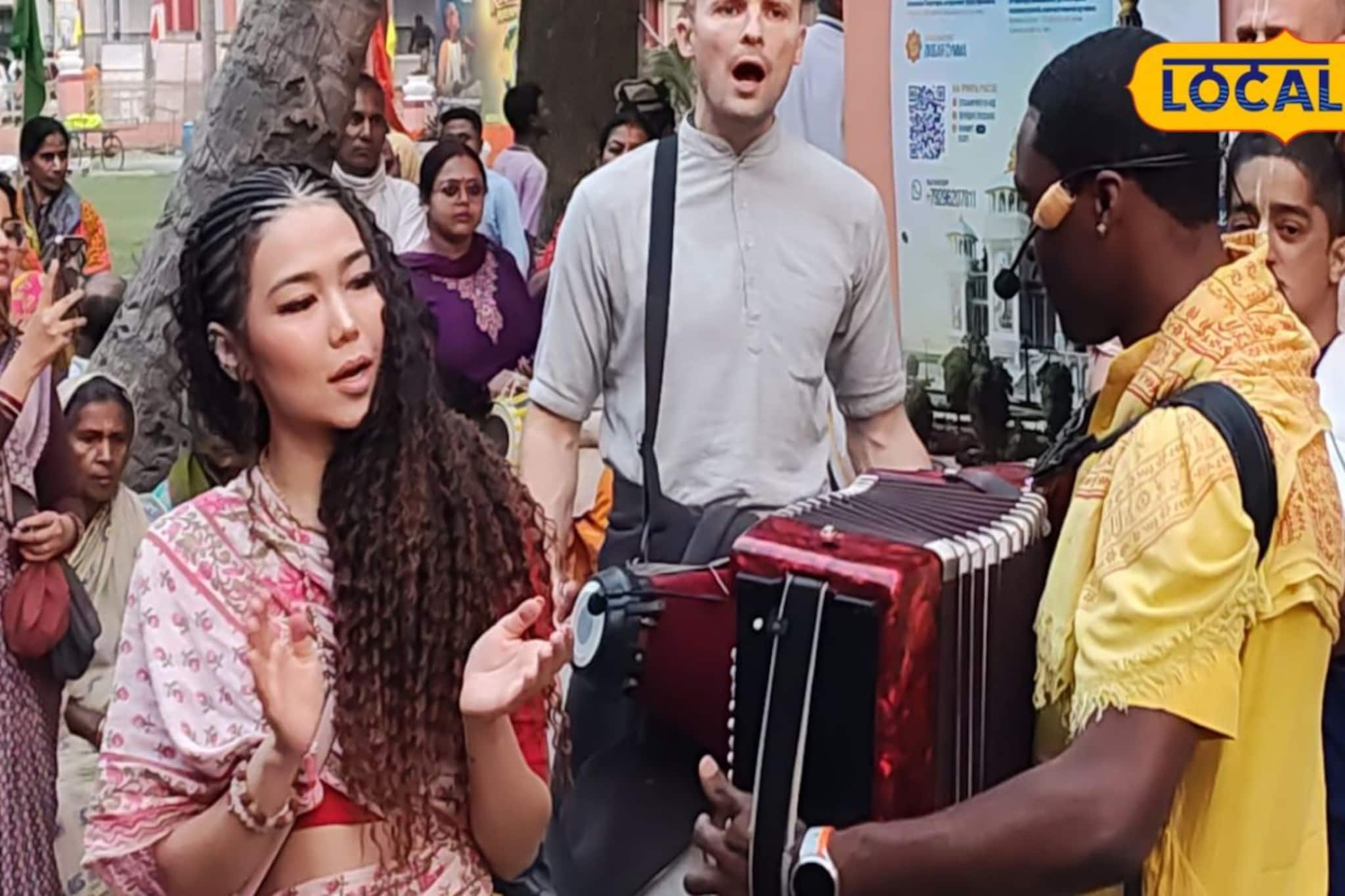 সাধু বেশে বিদেশি-বিদেশিনীদের নামসংকীর্তন! হরেকৃষ্ণ মহামন্ত্রে আত্মহারা মায়াপুরের অনন্য মুহূর্তের ছবি দেখে মন জুড়াবে আপনারও