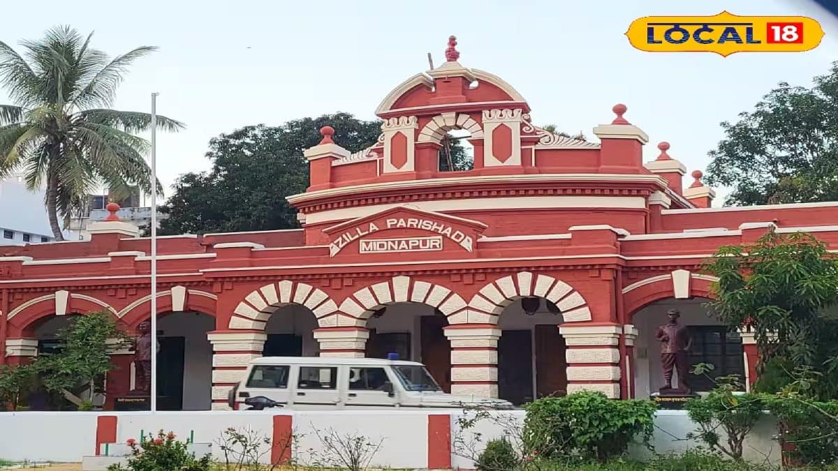 Bangla News: মেদিনীপুরের গর্ব এই ‘লাল বাড়ি’, যেখানে গর্জে উঠেছিল ...
