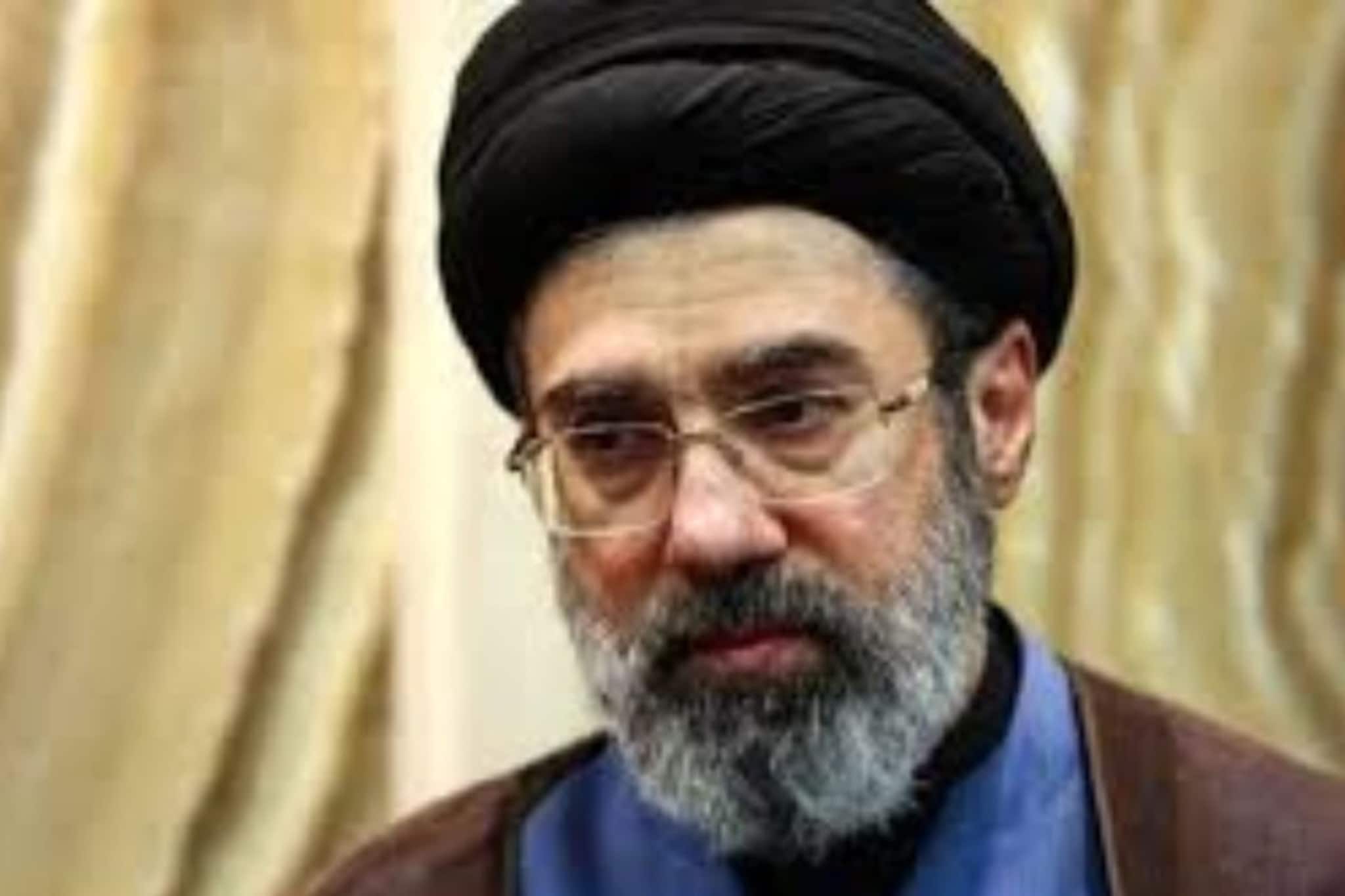 লিডার পদে খামেনেই-পুত্র মোজতবা খামেনেইকে ঘিরে জল্পনা লিডার পদে খামেনেই-পুত্র মোজতবা খামেনেইকে ঘিরে জল্পনা