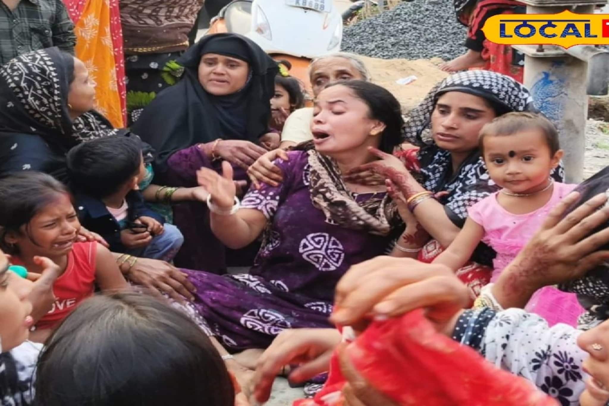 পরপর ভয়ঙ্কর দুটি দুর্ঘটনা! মুর্শিদাবাদে চোখের নিমেষে শেষ দুই শিশু-সহ তিন জনের প্রাণ পরপর ভয়ঙ্কর দুটি দুর্ঘটনা! মুর্শিদাবাদে চোখের নিমেষে শেষ দুই শিশু-সহ তিন জনের প্রাণ