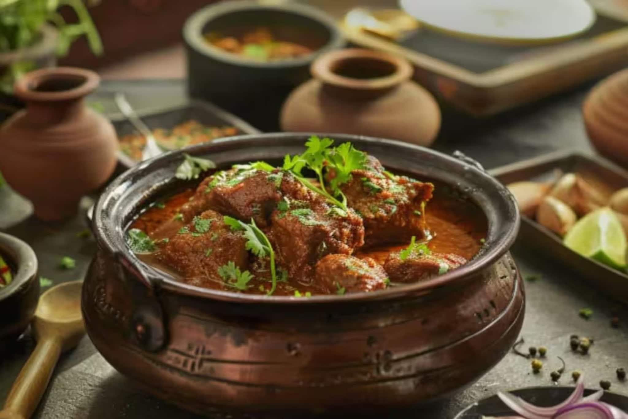 ঝাল ঝাল ‘মাটন সল্ট কারি’! গরম ভাতের সঙ্গে দুর্দান্ত, বানানোর ঝামেলাও কম, জানুন রেসিপি