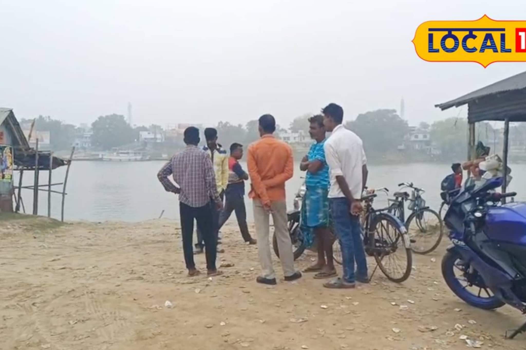 নদিয়ার অন্যতম গুরুত্বপূর্ণ ফেরিঘাট বন্ধ! আজও চলছে না কোনও ফেরি নদিয়ার অন্যতম গুরুত্বপূর্ণ ফেরিঘাট বন্ধ! আজও চলছে না কোনও ফেরি