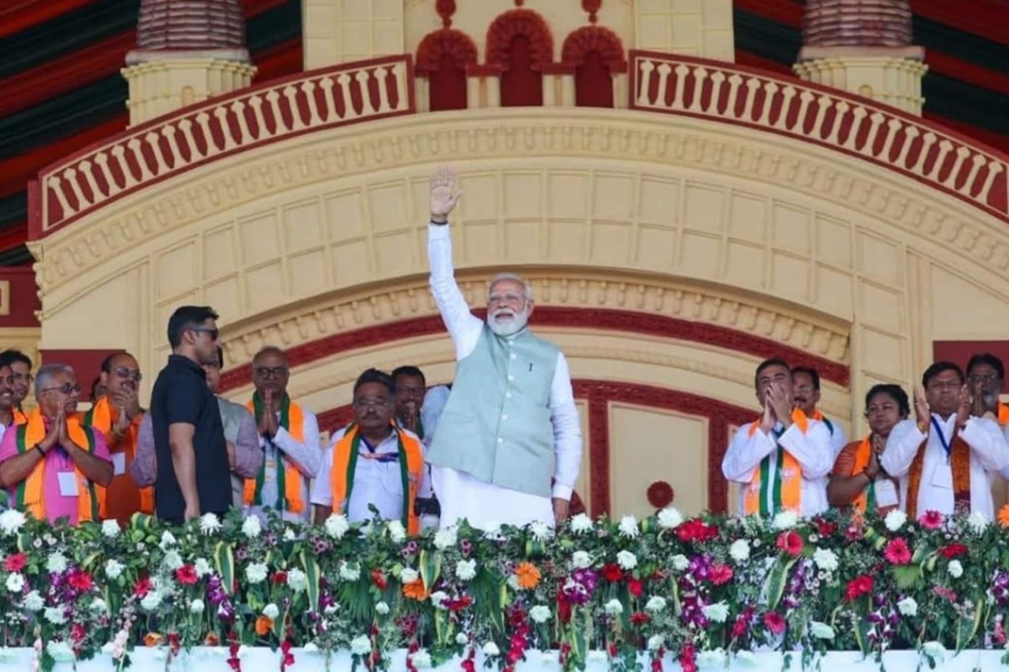 'মানুষের উদ্দীপনাই সবকিছু স্পষ্ট করে দিচ্ছে', ব্রিগেড-শেষে সোশ্যাল মিডিয়ায় বেছে বেছে ছবি পোস্ট করে বার্তা প্রধানমন্ত্রীর 'মানুষের উদ্দীপনাই সবকিছু স্পষ্ট করে দিচ্ছে', ব্রিগেড-শেষে সোশ্যাল মিডিয়ায় বেছে বেছে ছবি পোস্ট করে বার্তা প্রধানমন্ত্রীর