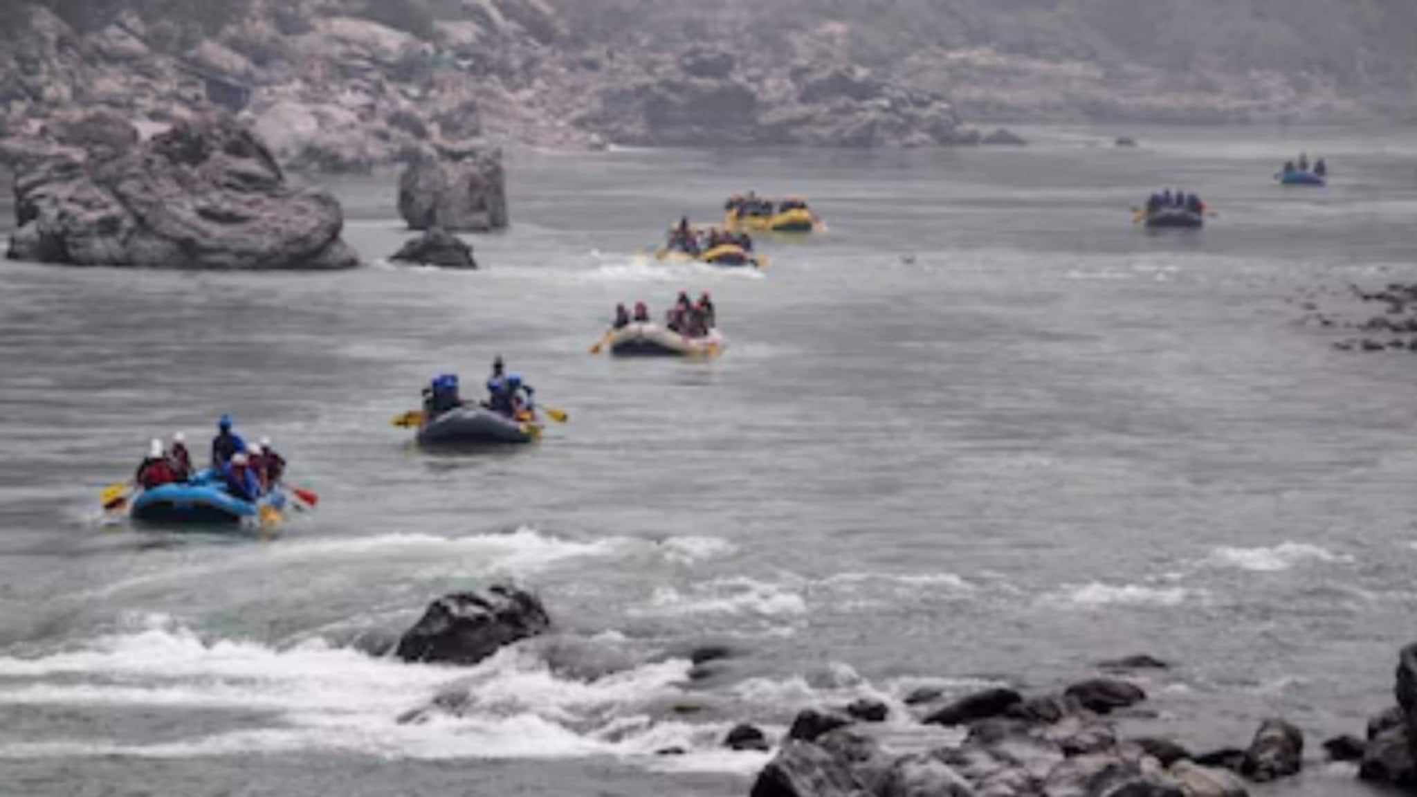 US Iran War: ইরান-আমেরিকার যুদ্ধেও এই ভারতীয় ইন্ডাস্ট্রিতে মুনাফার পৌষমাস! রমরমিয়ে বাড়ছে লাভের পরিমাণ! ফুলেফেঁপে উঠেছে ব্যবসার বহর