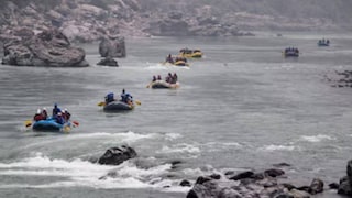 বিদেশে গ্রীষ্মের ছুটি কাটানোর পরিকল্পনা করা অনেক ভারতীয় পর্যটক এখন দেশের কাছের গন্তব্যগুলোর দিকে ঝুঁকছেন বিদেশে গ্রীষ্মের ছুটি কাটানোর পরিকল্পনা করা অনেক ভারতীয় পর্যটক এখন দেশের কাছের গন্তব্যগুলোর দিকে ঝুঁকছেন