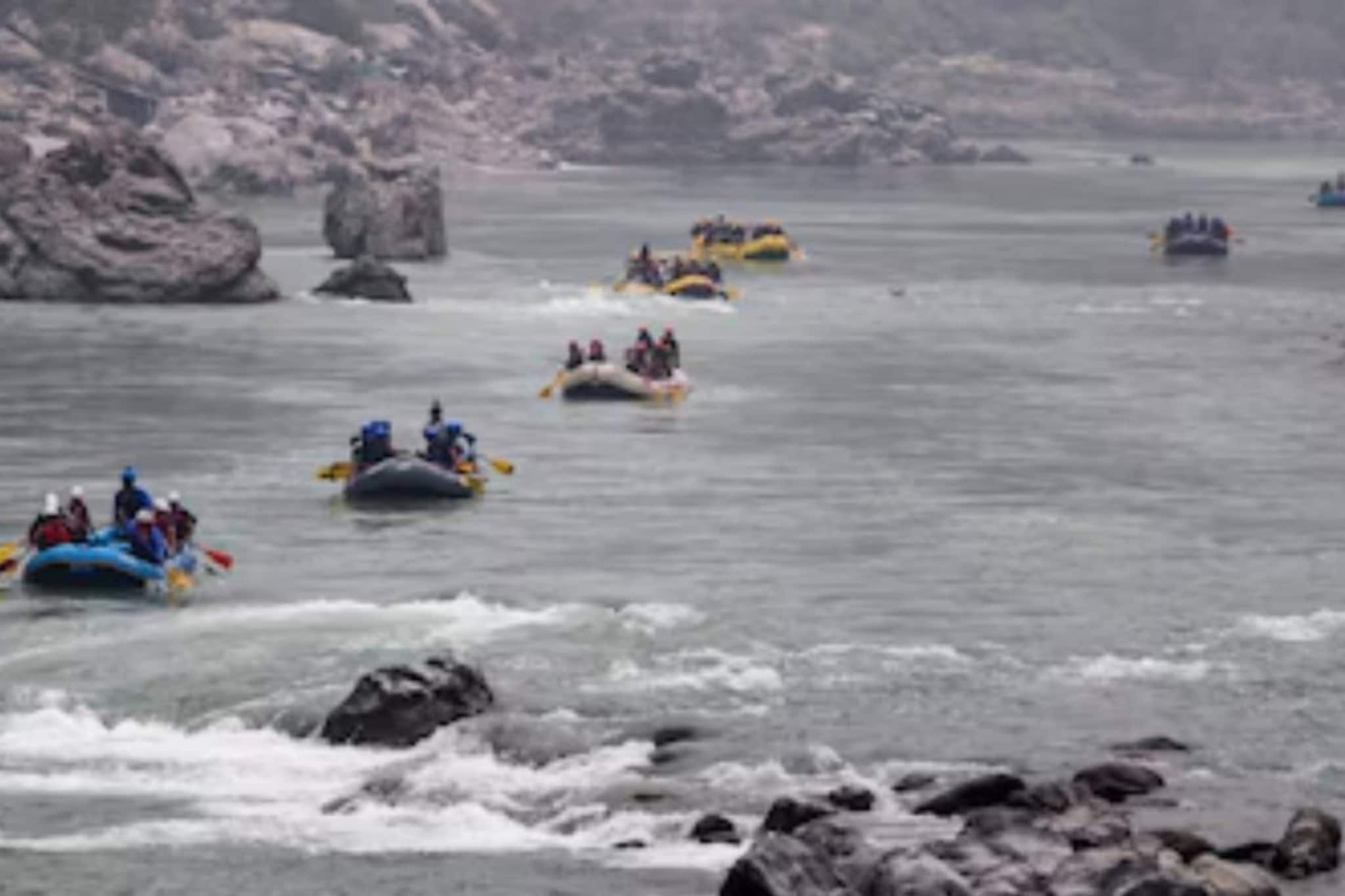 ইরান-আমেরিকার যুদ্ধেও এই ভারতীয় ইন্ডাস্ট্রিতে মুনাফার পৌষমাস! রমরমিয়ে বাড়ছে লাভের পরিমাণ! ফুলেফেঁপে উঠেছে ব্যবসা