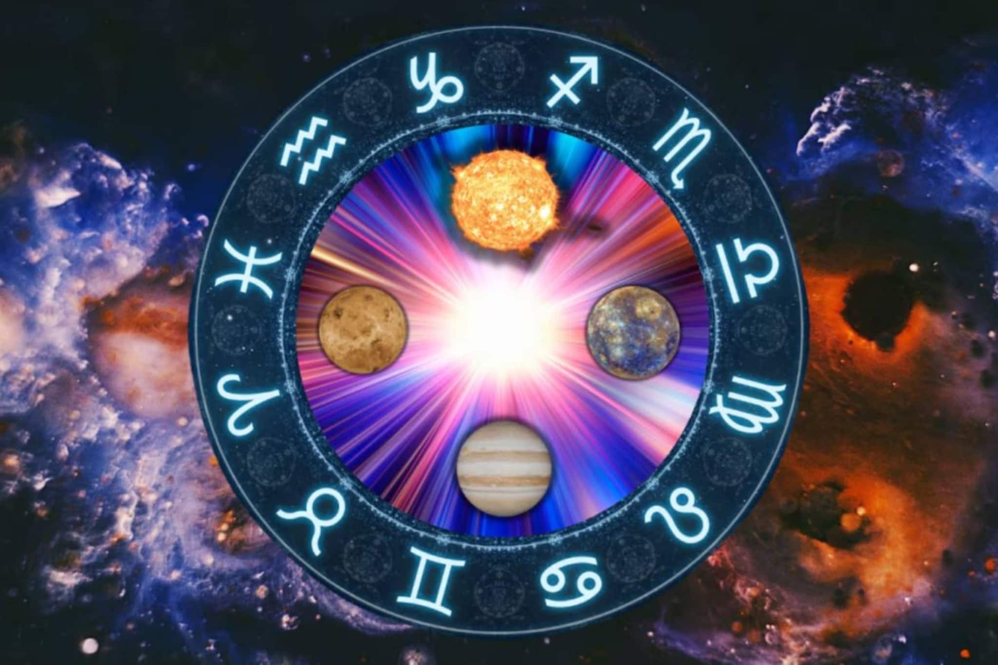 দোলপূর্ণিমায় চন্দ্রগ্রহণ! ৫ রাজযোগে ৪ রাশির কপালে অর্থবৃষ্টি! পদোন্নতি! সৌভাগ্যের জ্যাকপট দোলপূর্ণিমায় চন্দ্রগ্রহণ! ৫ রাজযোগে ৪ রাশির কপালে অর্থবৃষ্টি! পদোন্নতি! সৌভাগ্যের জ্যাকপট