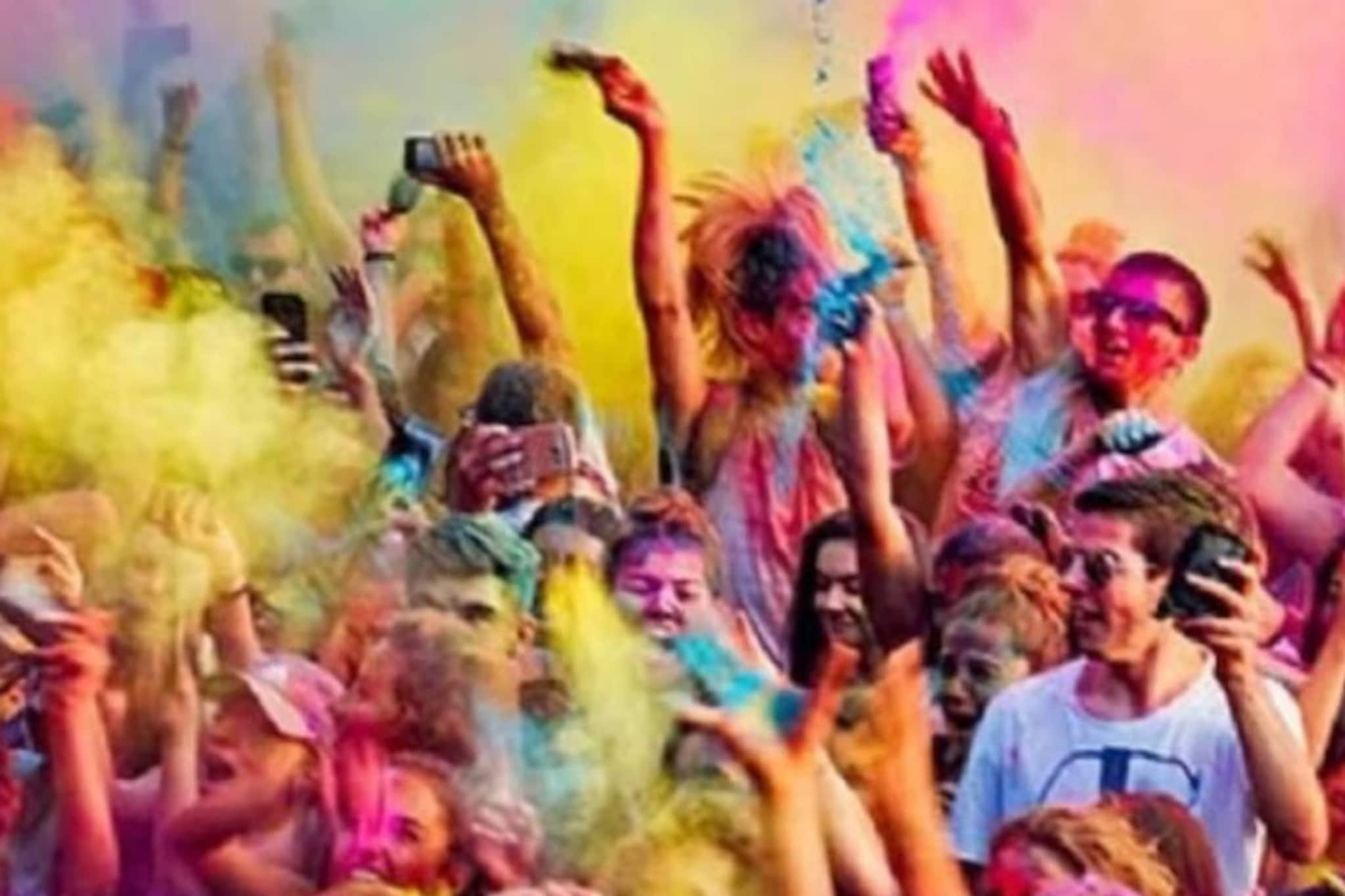 হোলিকা দহন ও দোলে দান করুন এইসব জিনিস, কপাল খুলে যাবে! রাতারাতি হবে শ্রীবৃদ্ধি