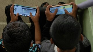 শিশুদের উপর সোশ্যাল মিডিয়ার প্রভাব কমাতে যুগান্তকারী পদক্ষেপ কর্নাটক সরকারের