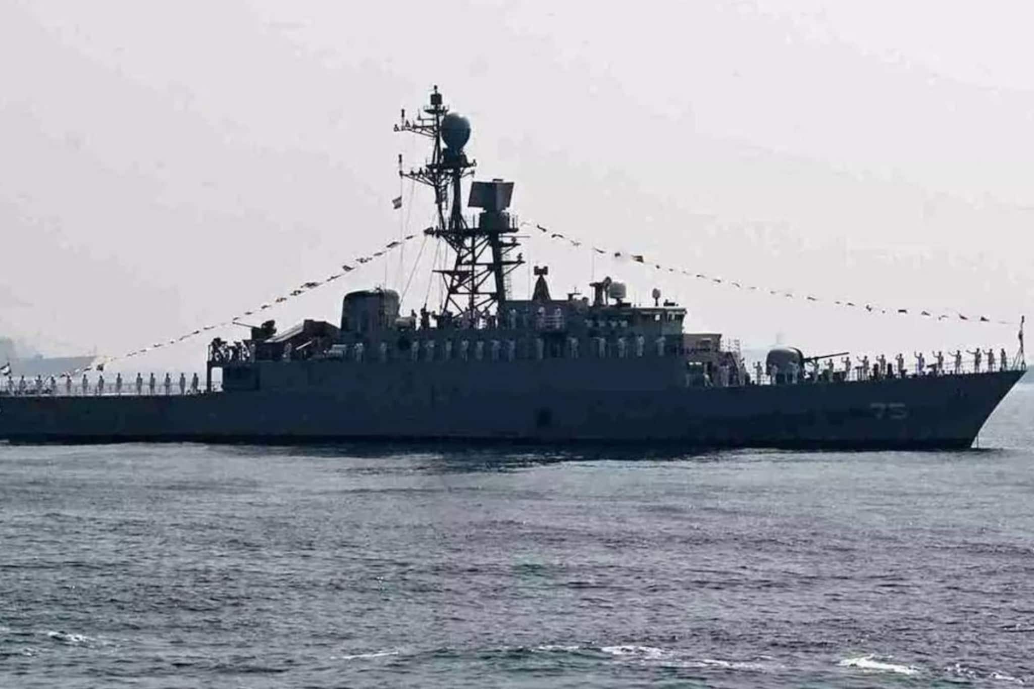 ভারত মহাসাগরে ইরানের যুদ্ধজাহাজের সলিলসমাধি আমেরিকান টর্পেডোর আঘাতে, নিহত অন্তত ৮০