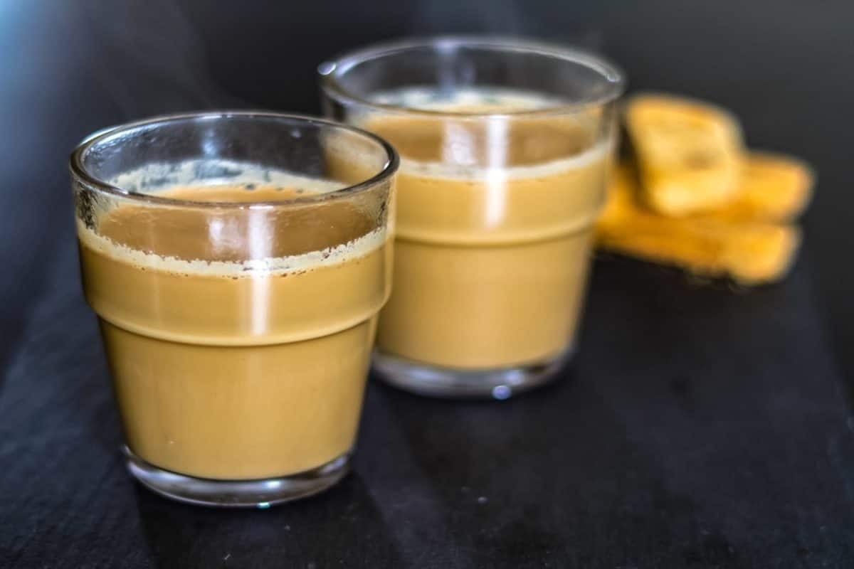 এক মাস টানা চা না খেলে শরীরে কী হয় জানেন? জানলে চমকে যাবেন... এক মাস টানা চা না খেলে শরীরে কী হয় জানেন? জানলে চমকে যাবেন...