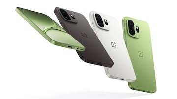 ব্যাটারি শেষ হওয়ার চিন্তা ফিনিশ! গেমিং ও পারফরম্যান্সে ঝড় তুলবে OnePlus 15T, দেখুন স্পেসিফিকেশন ব্যাটারি শেষ হওয়ার চিন্তা ফিনিশ! গেমিং ও পারফরম্যান্সে ঝড় তুলবে OnePlus 15T, দেখুন স্পেসিফিকেশন