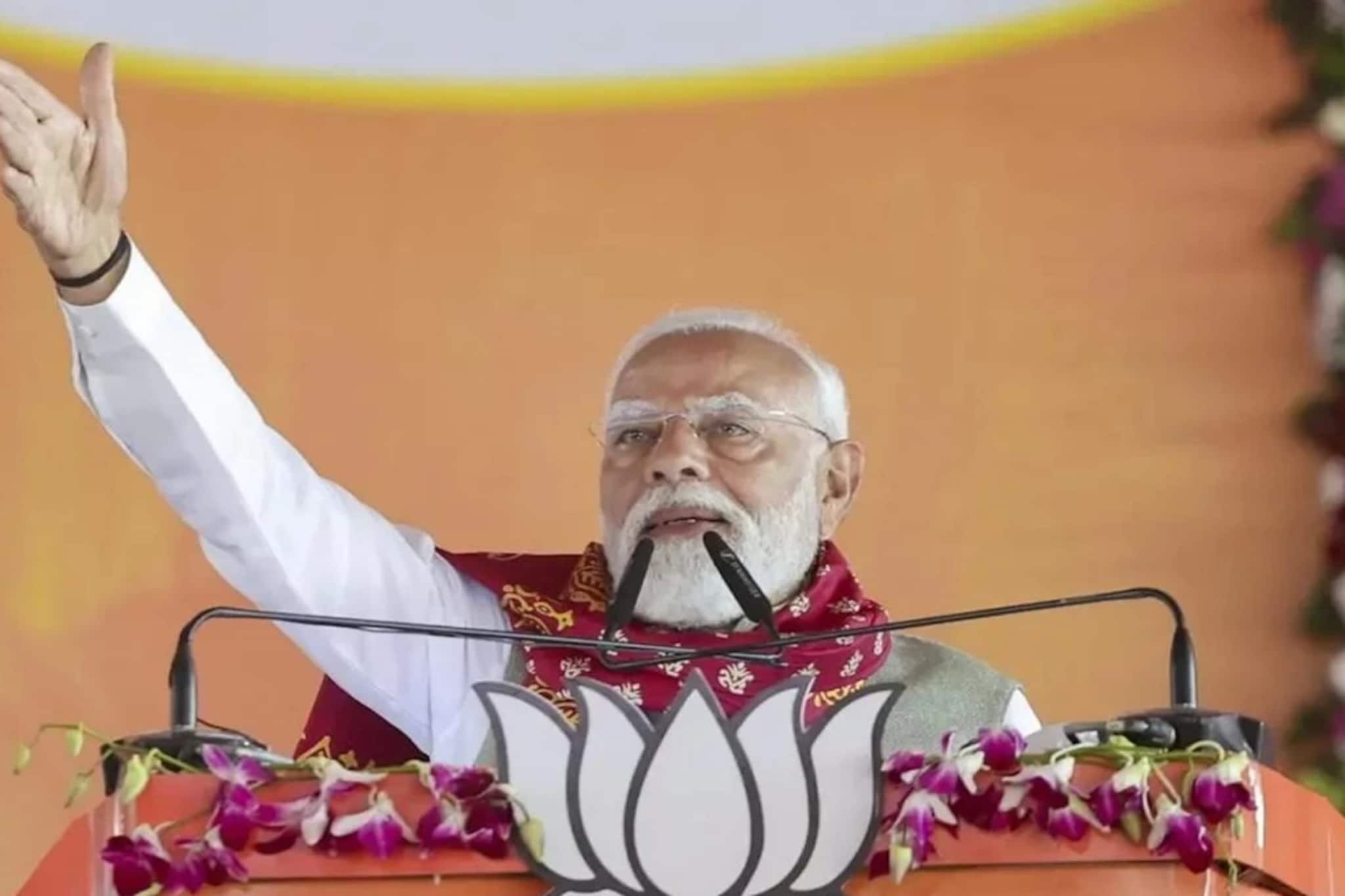 শনিবার ব্রিগেডে প্রধানমন্ত্রী, আমন্ত্রণ মুখ্যমন্ত্রীকে, একাধিক স্টেশন ও ট্রেনের উদ্বোধনও করবেন মোদি