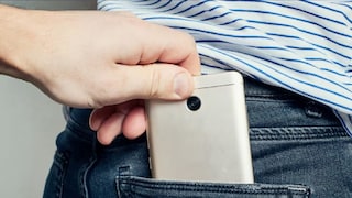 ফোন চুরি। ফোন চুরি।