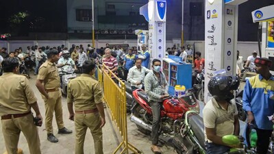 পেট্রোল পাম্পে নতুন নির্দেশিকা।