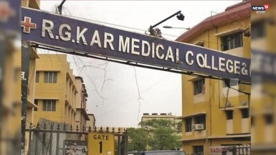 Father Dies in RG Kar Hospital Lift During Son's Surgery