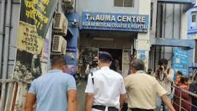 রোগীকে ৩০টা সিঁড়ি ভেঙে যেতে হয়েছিল সুলভ শৌচালয়ে! RG Kar-এ ফের মৃত্যুর ঘটনার নেপথ্যে কোন 'সত্য'? 