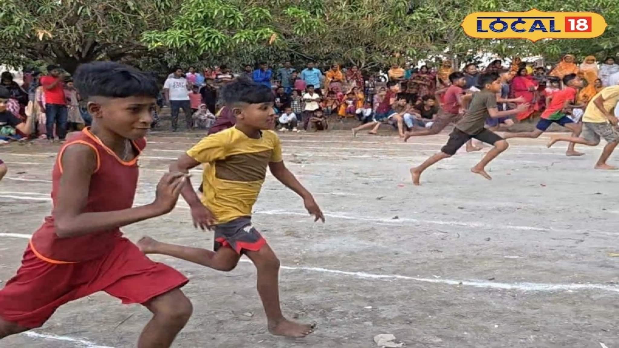 North 24 Parganas News: ইট ঘুরে দৌড়ে কেউ সোজা, কেউ বাঁকা পথে! রোমাঞ্চে ঠাসা মজার খেলায় মেতে উঠল মিনাখাঁ, হাসতে হাসতে লুটোপুটি খেল দর্শক