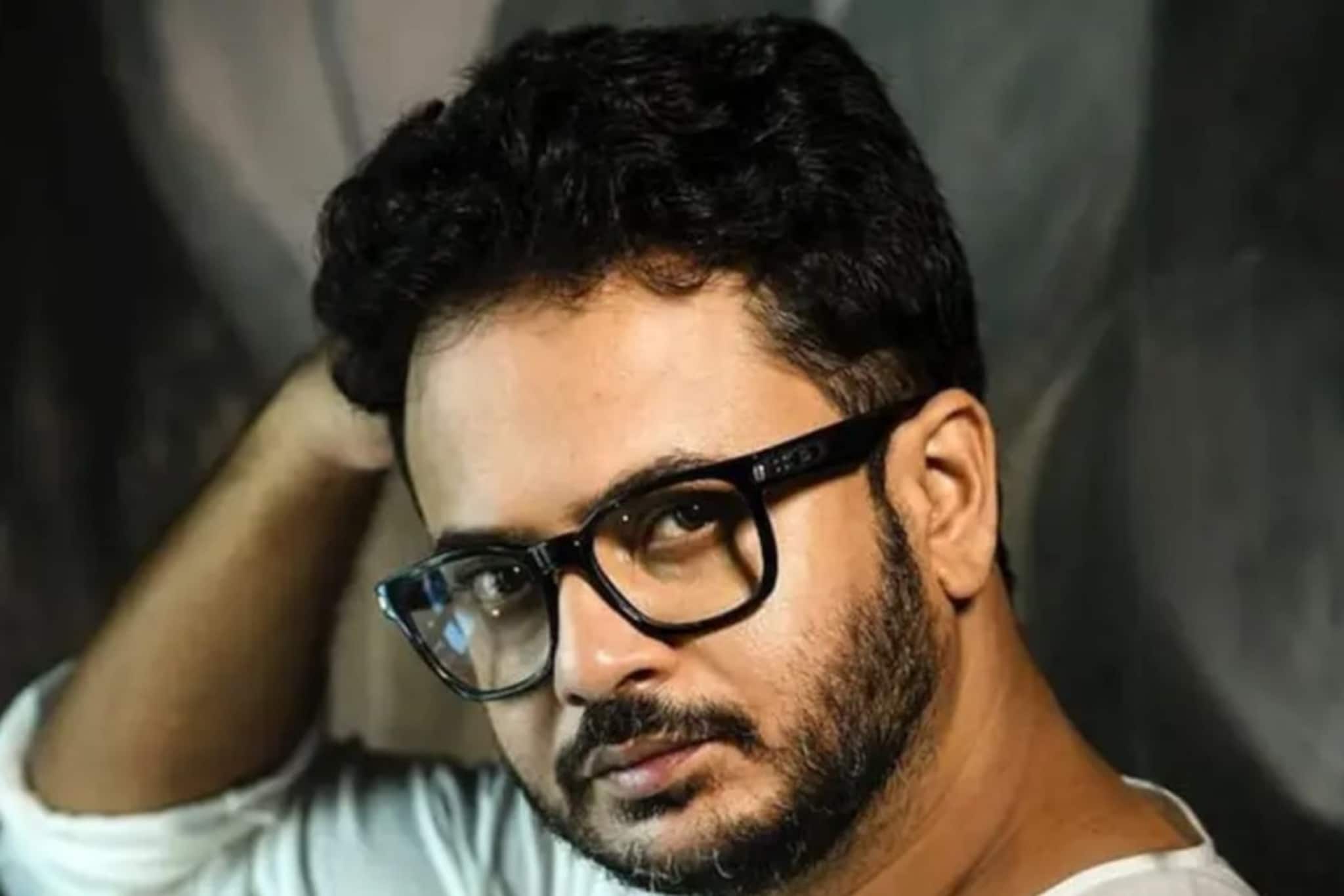 ঠিক কী ভাবে মৃত্য়ু? আজ তমলুক হাসপাতালে ময়নাতদন্ত, তারপরে রাহুলের দেহ তুলে দেওয়া হবে পরিবারের হাতে ঠিক কী ভাবে মৃত্য়ু? আজ তমলুক হাসপাতালে ময়নাতদন্ত, তারপরে রাহুলের দেহ তুলে দেওয়া হবে পরিবারের হাতে