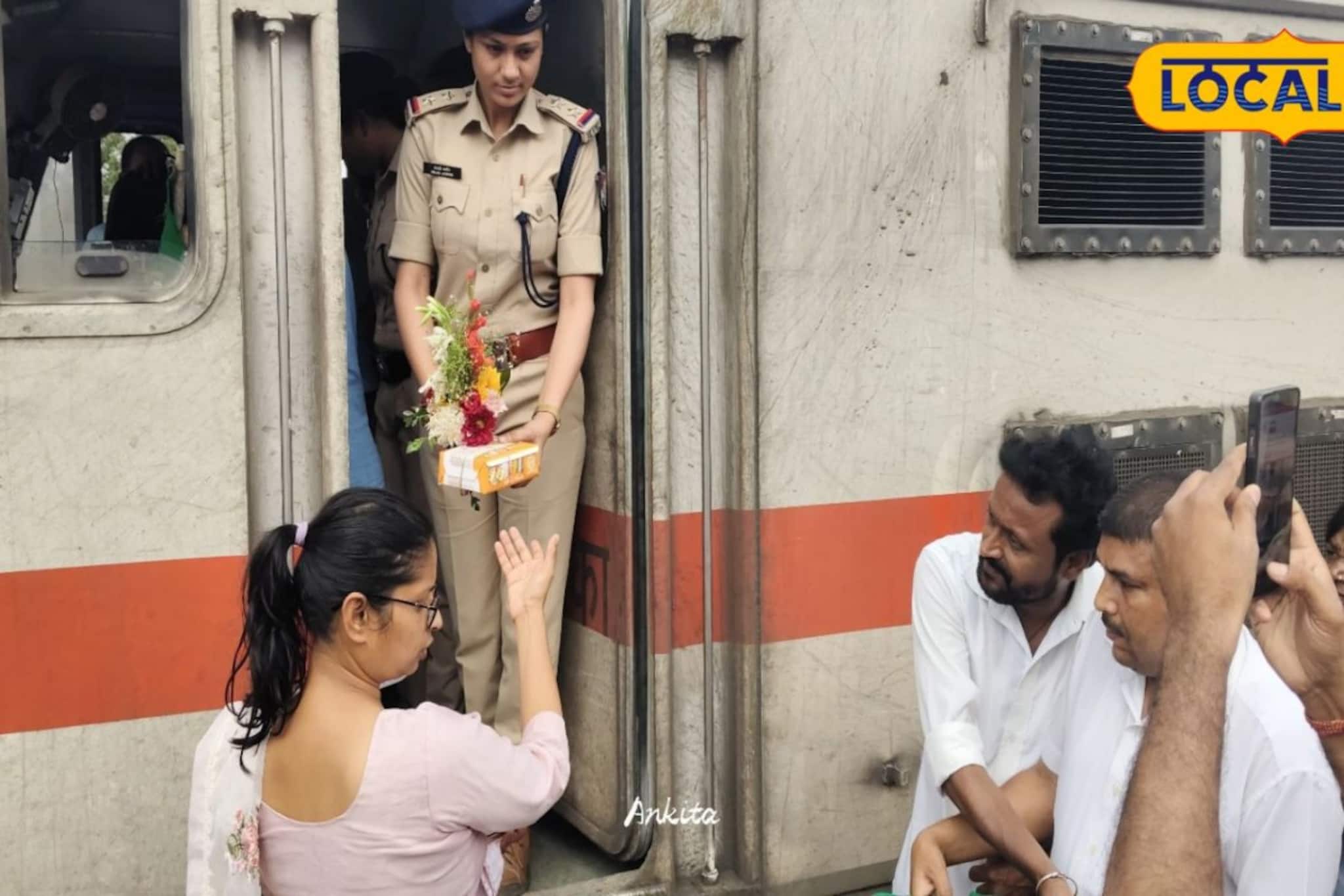 কর্তব্যে অবিচল-অনন্য অবদানের স্বীকৃতি! খড়গপুরে মর্যাদাপূর্ণ 'রেল সেবা পুরস্কার' প্রদান কর্তব্যে অবিচল-অনন্য অবদানের স্বীকৃতি! খড়গপুরে মর্যাদাপূর্ণ 'রেল সেবা পুরস্কার' প্রদান