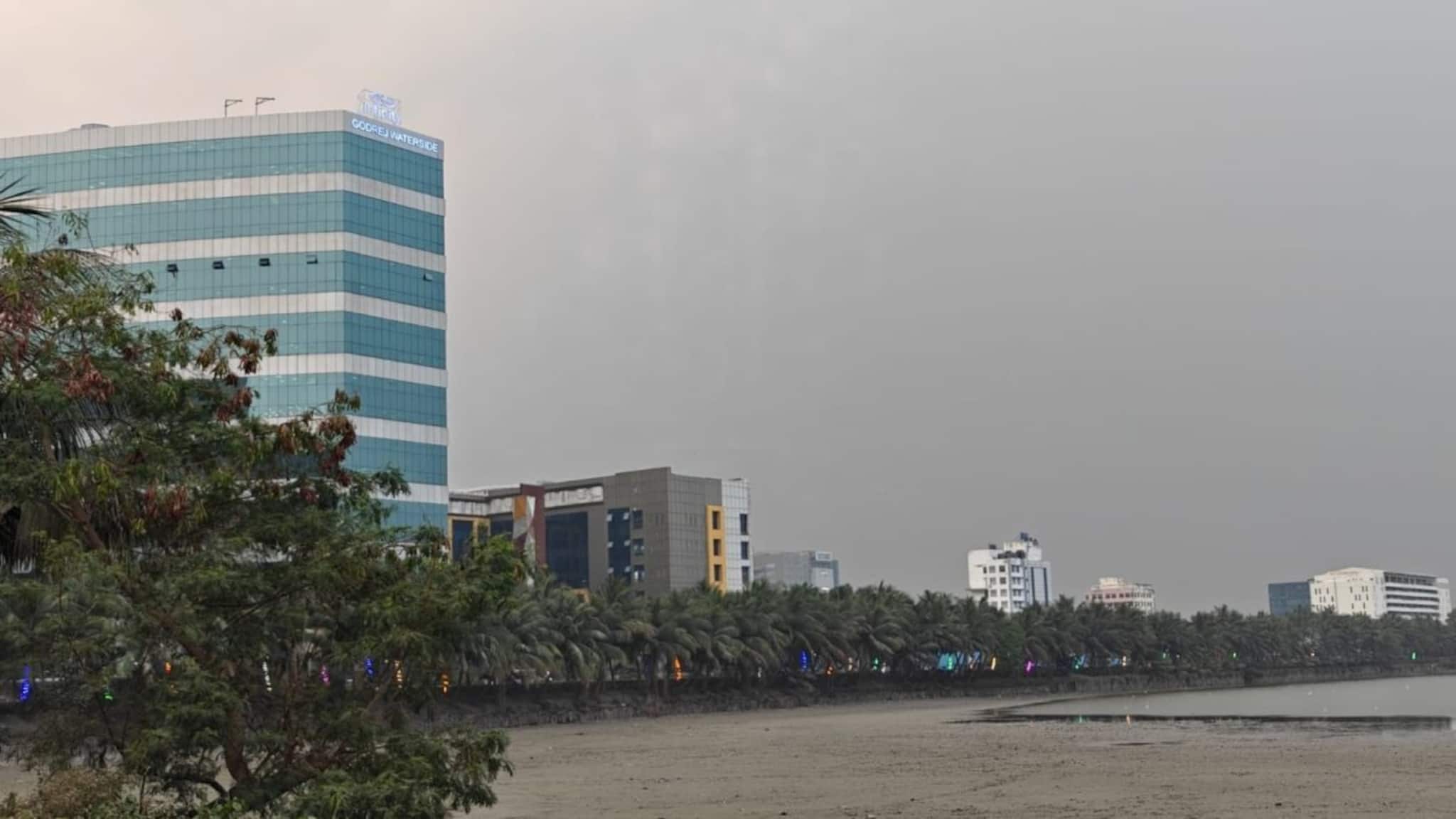 West Bengal Weather Update: আজ থেকেই ঝড়-বৃষ্টির পূর্বাভাস রাজ্যে ! সোমবার এবং মঙ্গলবার দক্ষিণবঙ্গের সব জেলায় হালকা বৃষ্টির সম্ভাবনা