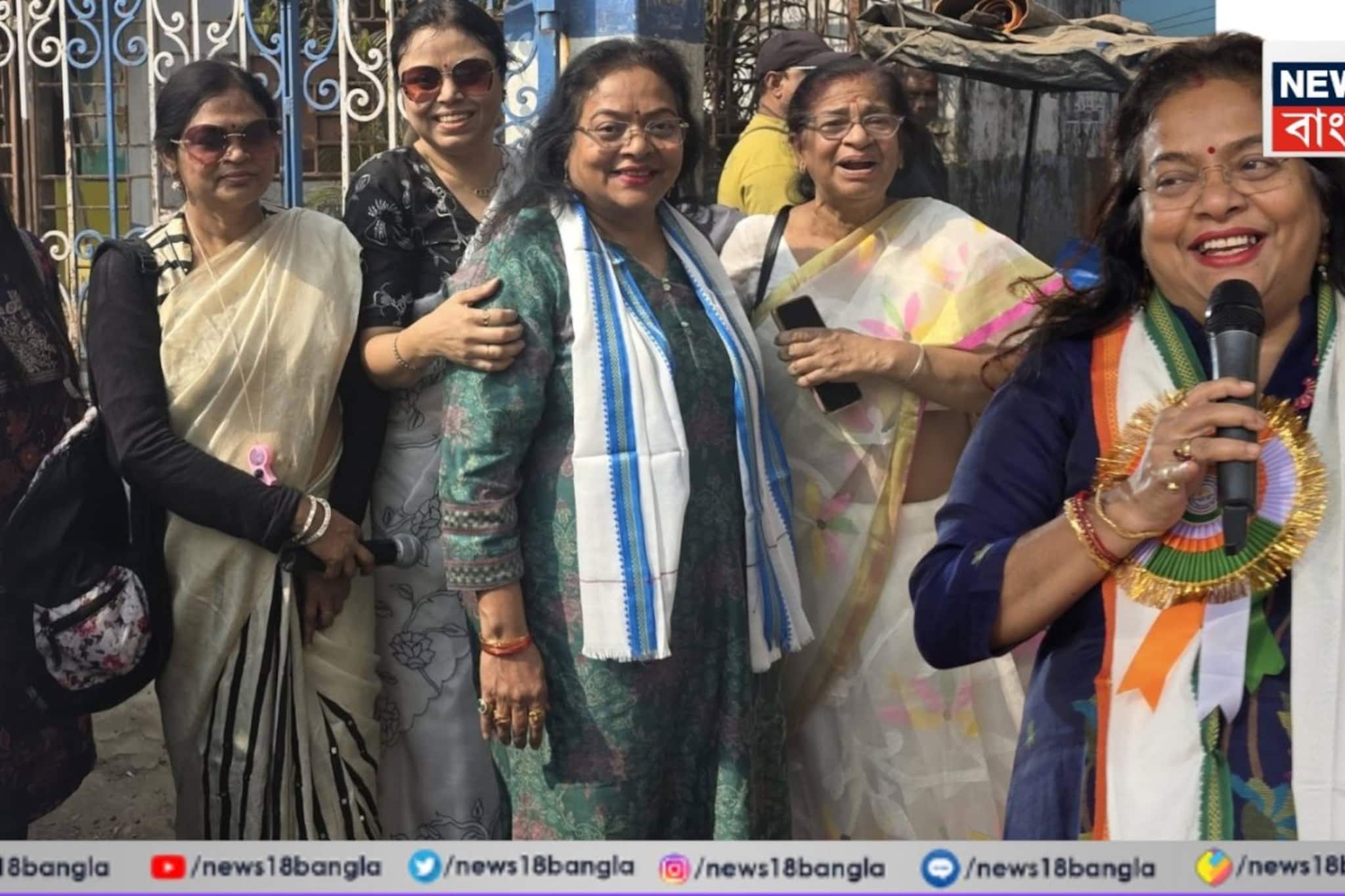 পূর্ব থেকে পশ্চিমে তৃণমূলকে জেতানোর দায়িত্ব রত্নার কাঁধে! শুরুতেই চমক, কার পা ছুঁয়ে নামলেন প্রচারে?