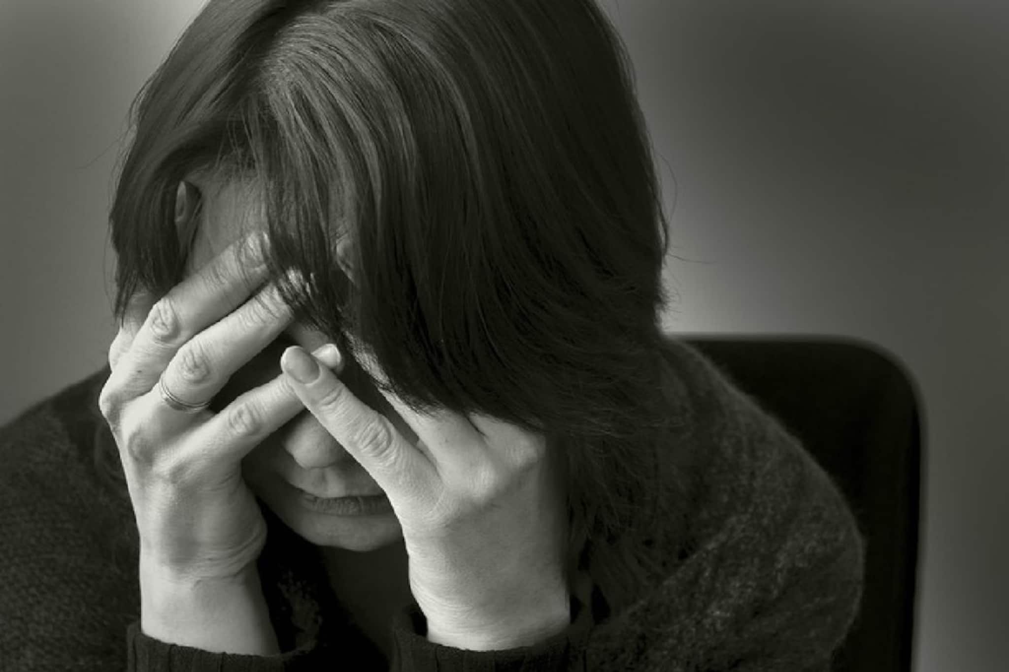 ঘন ঘন ভুলে যাচ্ছেন? মন নেই? হয়তো 'মস্তিষ্কে পচন' ধরেছে! কী এই রোগ? বাঁচার উপায় কী?