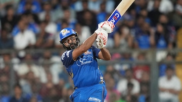 কোহলির 'সিংহাসন' কেড়ে নিলেন নিলেন রোহিত! প্রথম ম্যাচেই বড় রেকর্ড হিটম্যানের কোহলির 'সিংহাসন' কেড়ে নিলেন নিলেন রোহিত! প্রথম ম্যাচেই বড় রেকর্ড হিটম্যানের