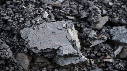 হরমুজ সংকটে ভারতের ভরসা রাশিয়া! ‘কালো সোনা’ই বিকল্প, প্রকাশ্যে এল দেশের নতুন আমদানির তথ্য! হরমুজ সংকটে ভারতের ভরসা রাশিয়া! ‘কালো সোনা’ই বিকল্প, প্রকাশ্যে এল দেশের নতুন আমদানির তথ্য!