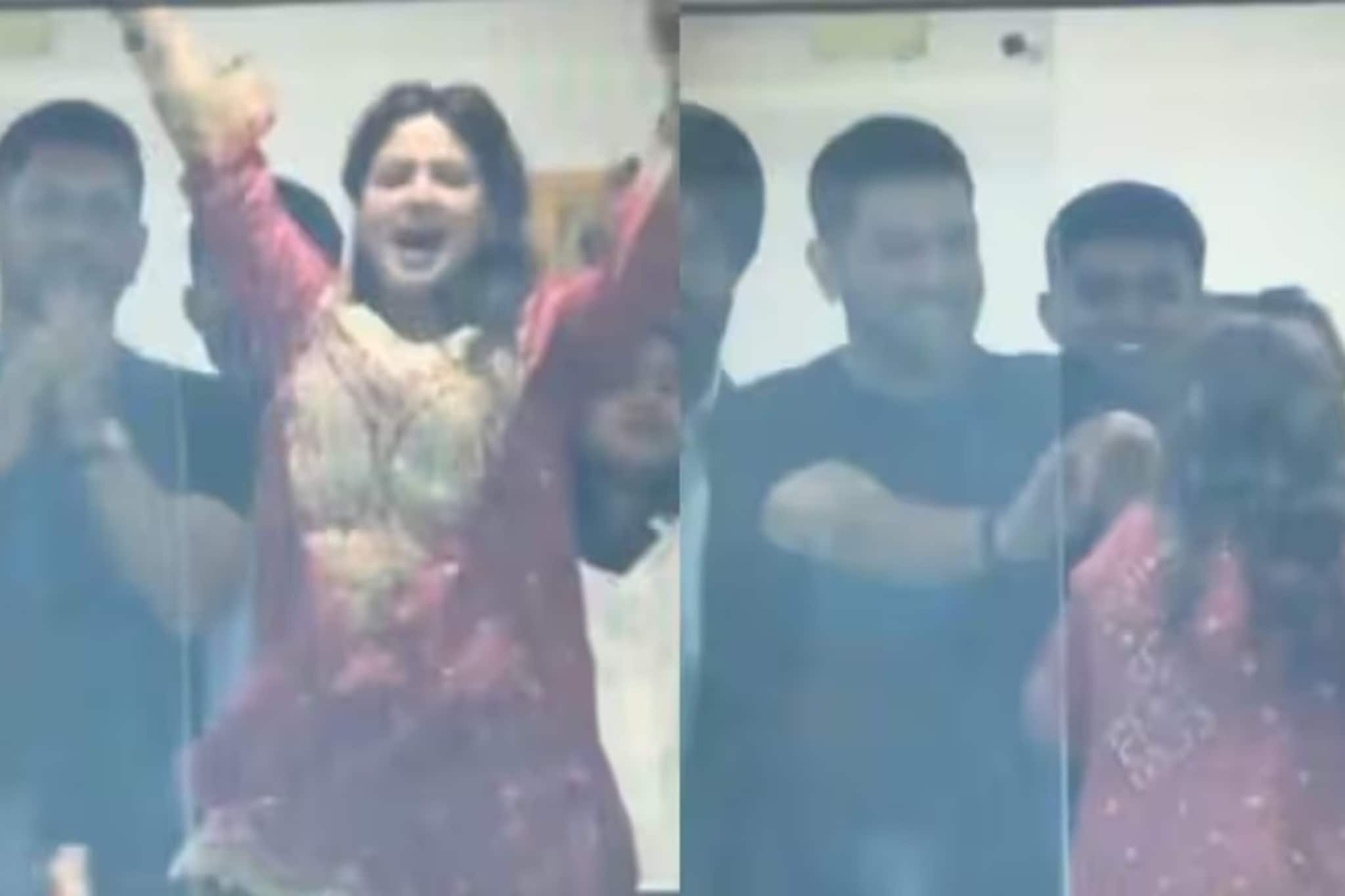 টানটান উত্তেজনার ম্যাচে ধোনি-সাক্ষীর মিষ্টি মুহূর্ত! মন জিতে নিল নেট দুনিয়ার