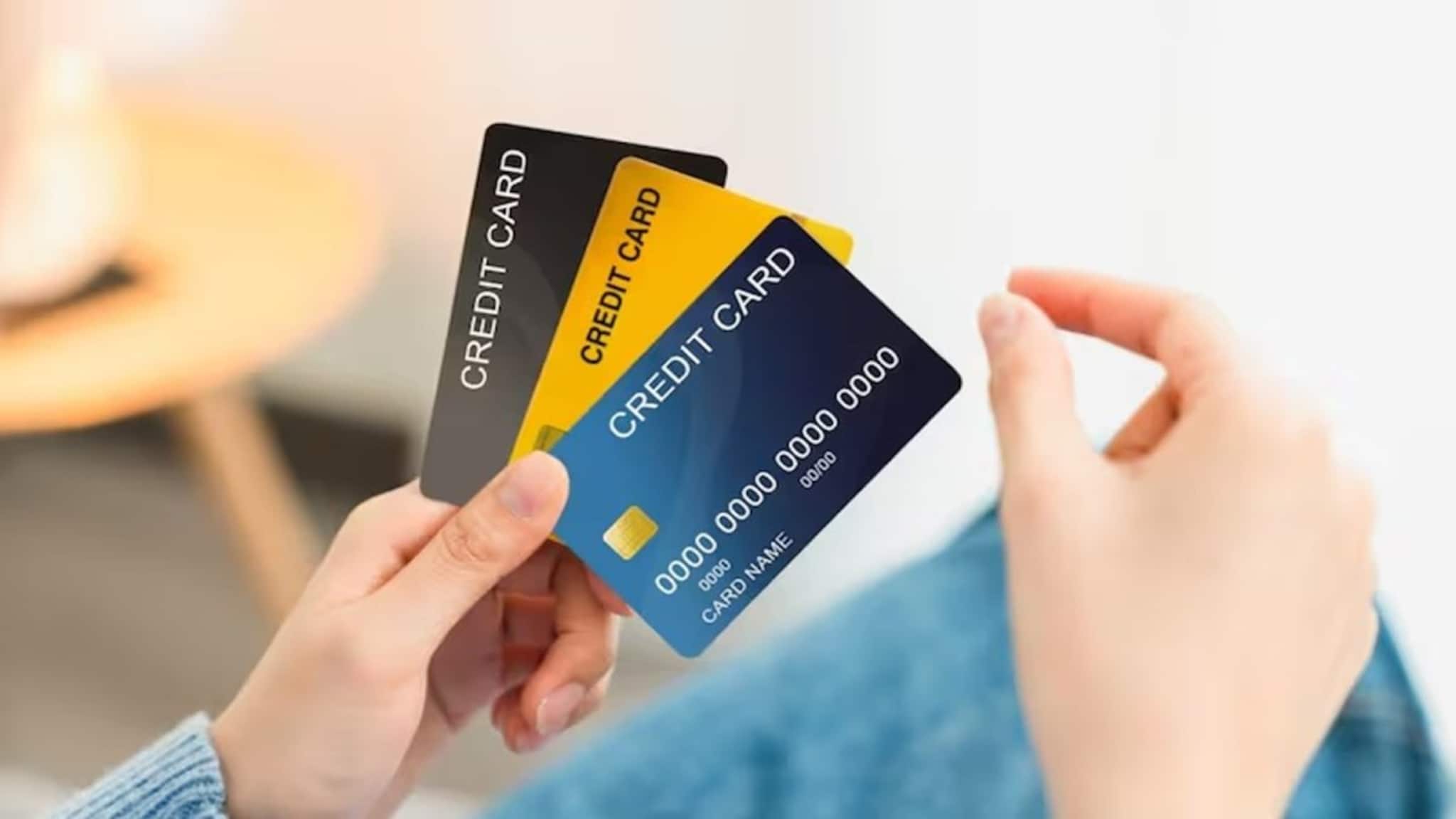 SBI Card Offers: ৫৫ হাজার টাকার ব্যাপক ছাড় ! গ্যাজেট কেনা থেকে শুরু করে হোটেল বা ফ্লাইট বুকিংয়ে এই ক্রেডিট কার্ড হোল্ডারদের জন্য রয়েছে বাম্পার সুযোগ