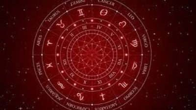 30 साल बाद सूर्य-शनि का राजयोग: 5 राशियों की चमकेगी किस्मत, नौकरी-व्यापार में उन्नति!