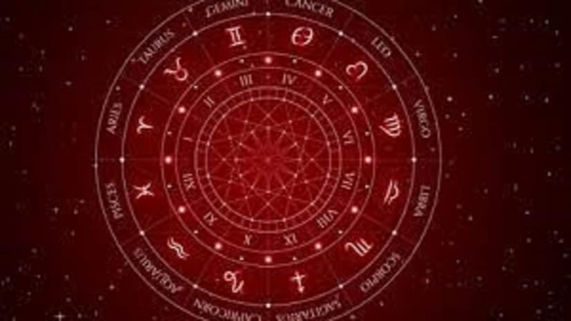 ধন ও বৈভবের দেবতা শুক্র একটি নির্দিষ্ট সময়ের ব্যবধানে রাশি পরিবর্তন করে থাকেন ৷ সাংসারিক সুখ, প্রেম, সুখী বৈবাহিক জীবনের কারক শুক্র ৷ প্রতীকী ছবি ৷ ধন ও বৈভবের দেবতা শুক্র একটি নির্দিষ্ট সময়ের ব্যবধানে রাশি পরিবর্তন করে থাকেন ৷ সাংসারিক সুখ, প্রেম, সুখী বৈবাহিক জীবনের কারক শুক্র ৷ প্রতীকী ছবি ৷