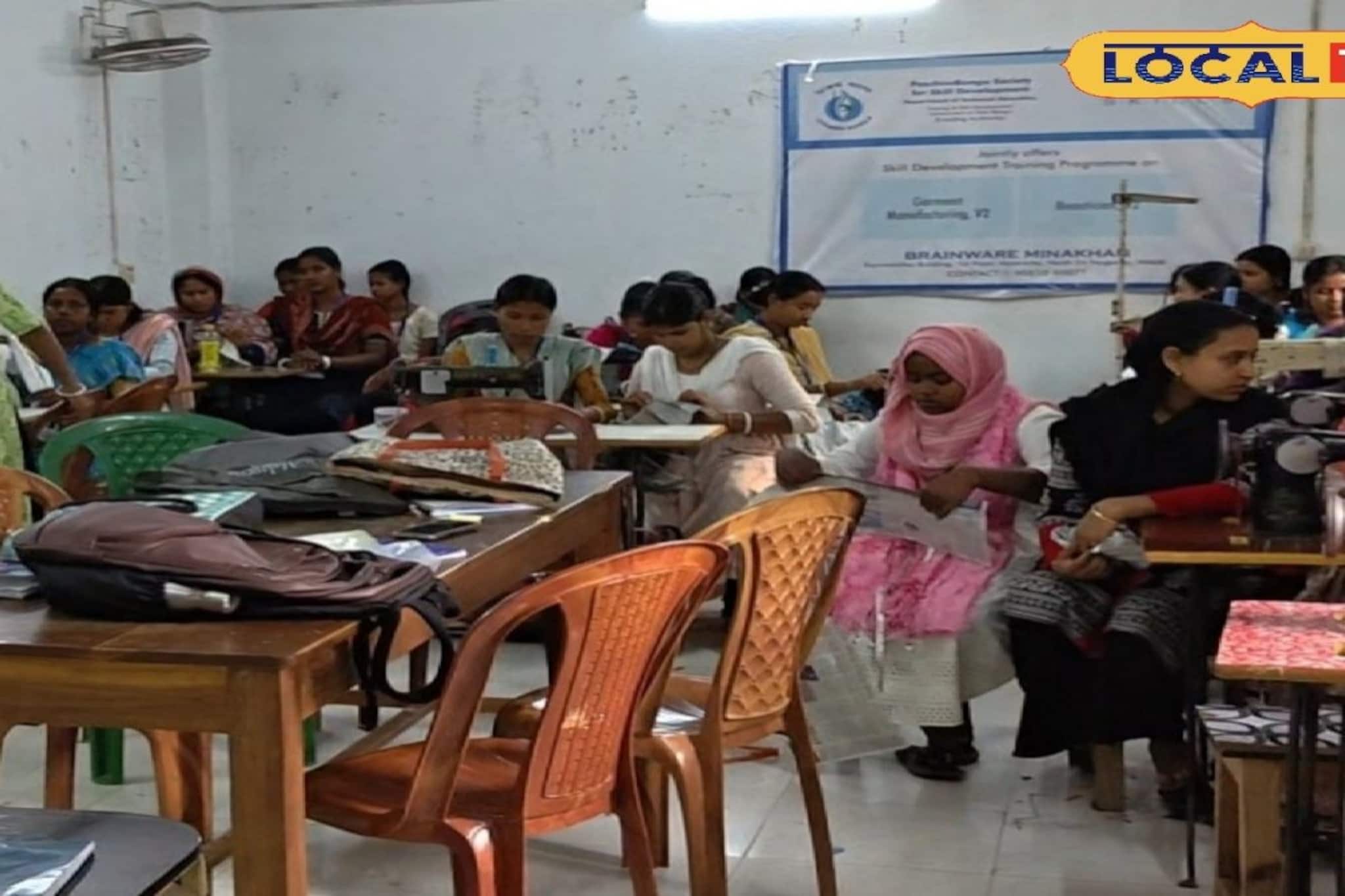 প্রশিক্ষণের মাধ্যমে কাজের সুযোগ! উৎকর্ষ বাংলা প্রকল্প বদলাচ্ছে সুন্দরবনের নারীদের ভবিষ্যৎ প্রশিক্ষণের মাধ্যমে কাজের সুযোগ! উৎকর্ষ বাংলা প্রকল্প বদলাচ্ছে সুন্দরবনের নারীদের ভবিষ্যৎ